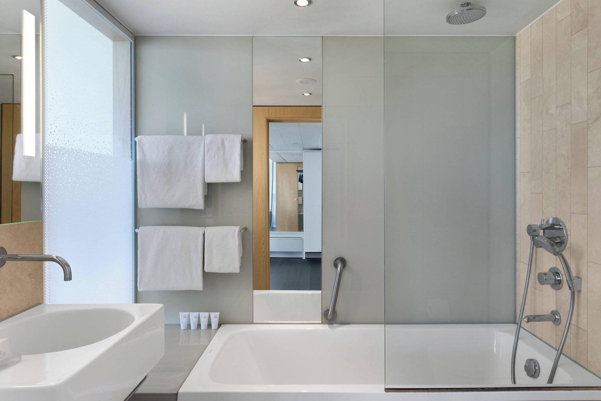 Junior Suite King Bed One Bedroom 