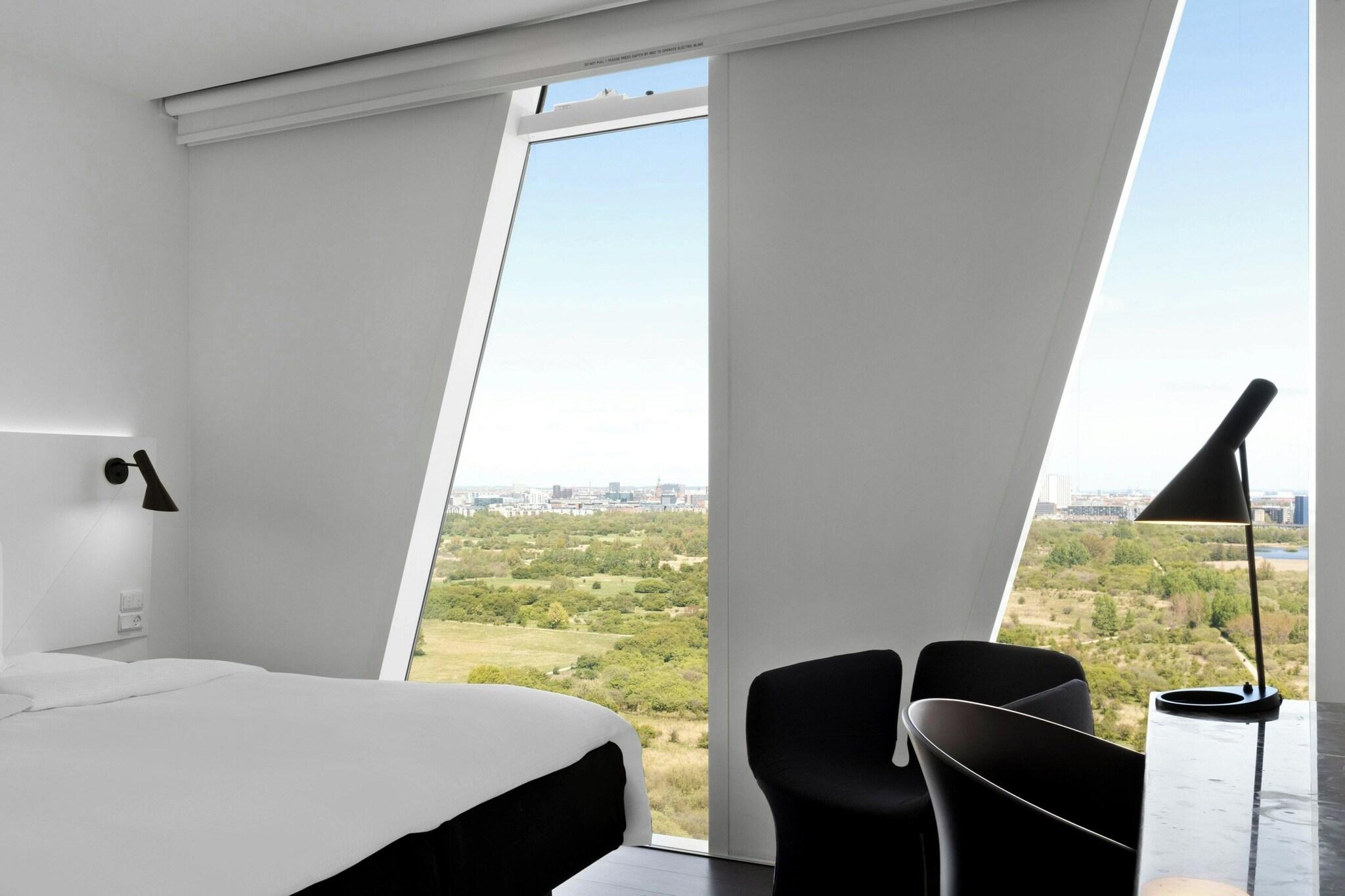 Double Queen Size Bed