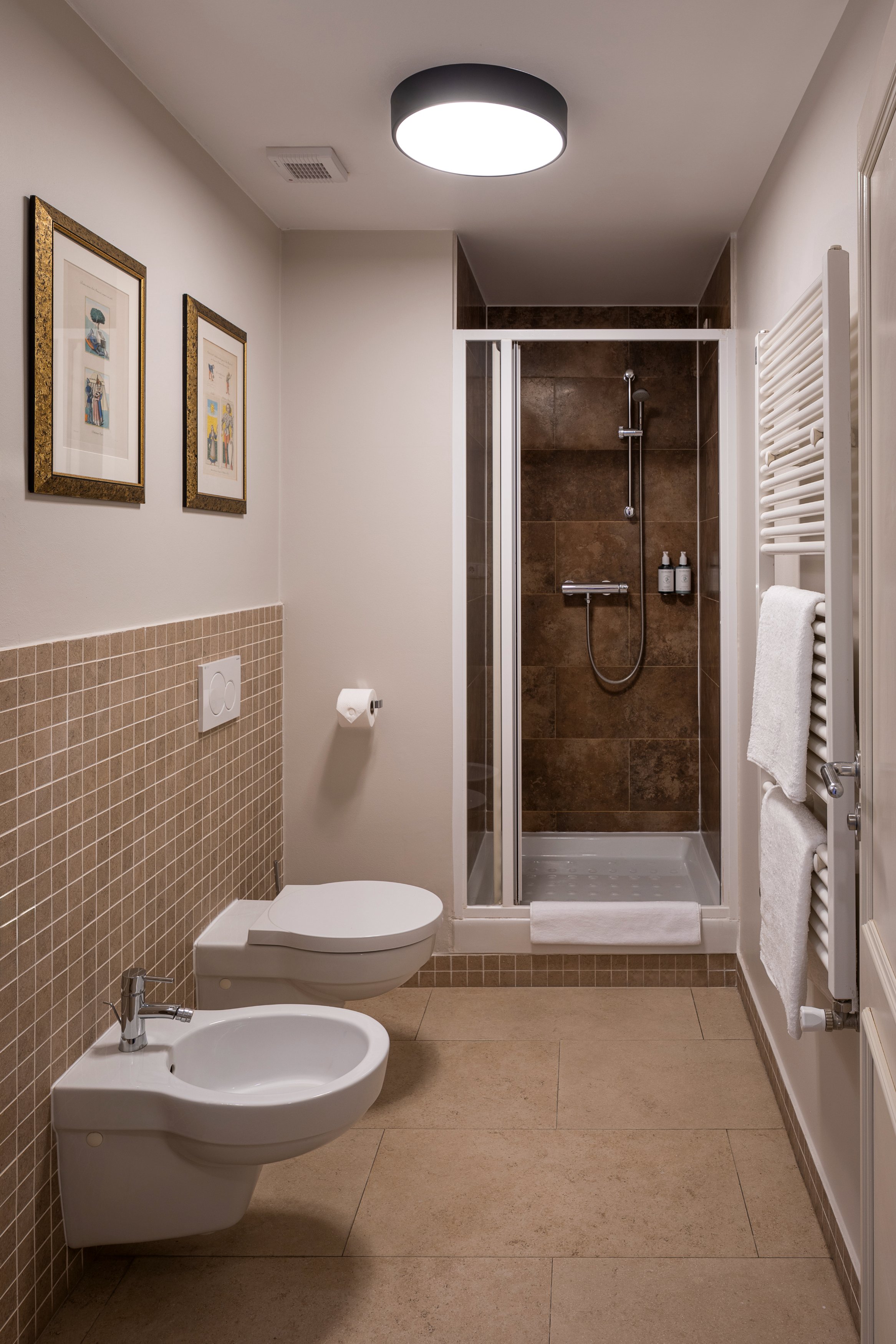 Double or Twin One Bedroom