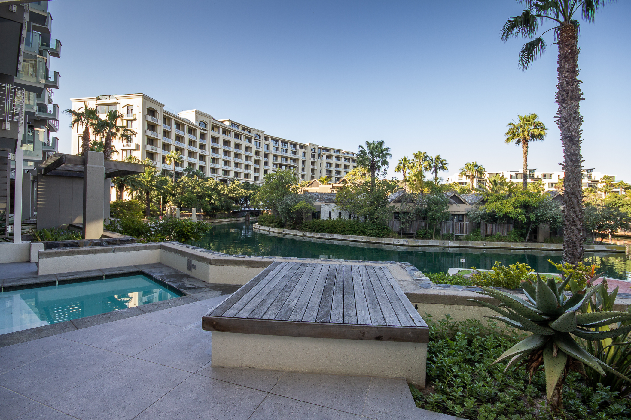 Apartment Three Bedrooms with Private Pool