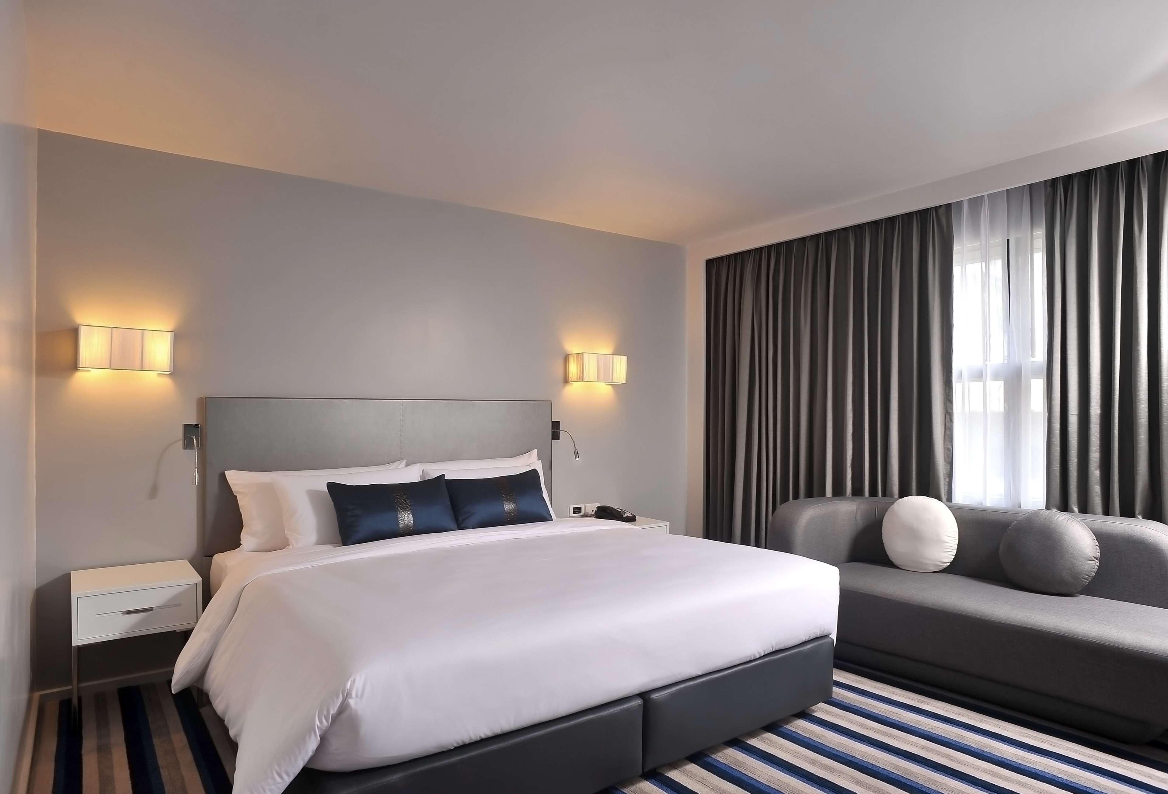 Double King Bed Non Smoking