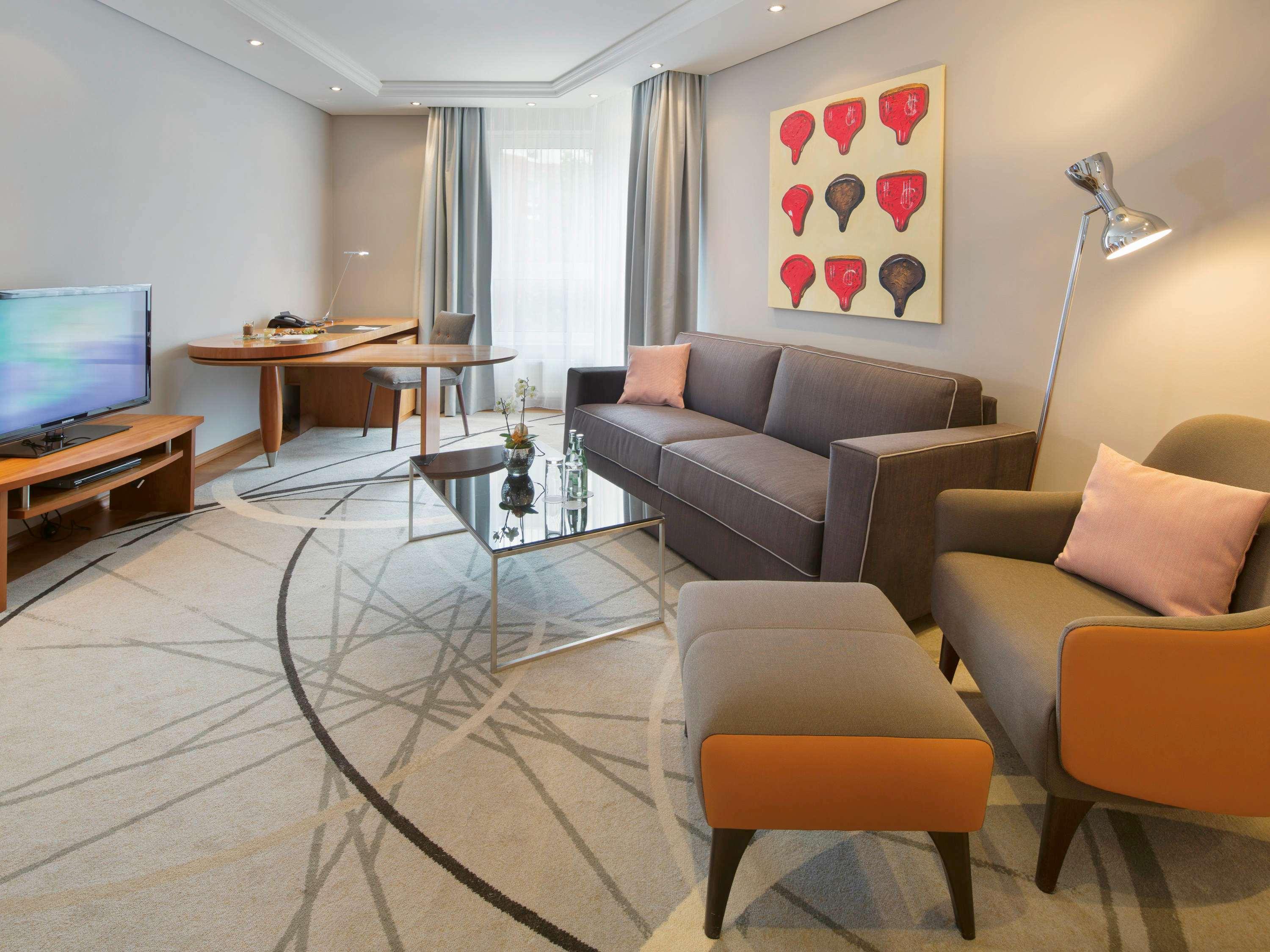 Suite Deluxe King Bed