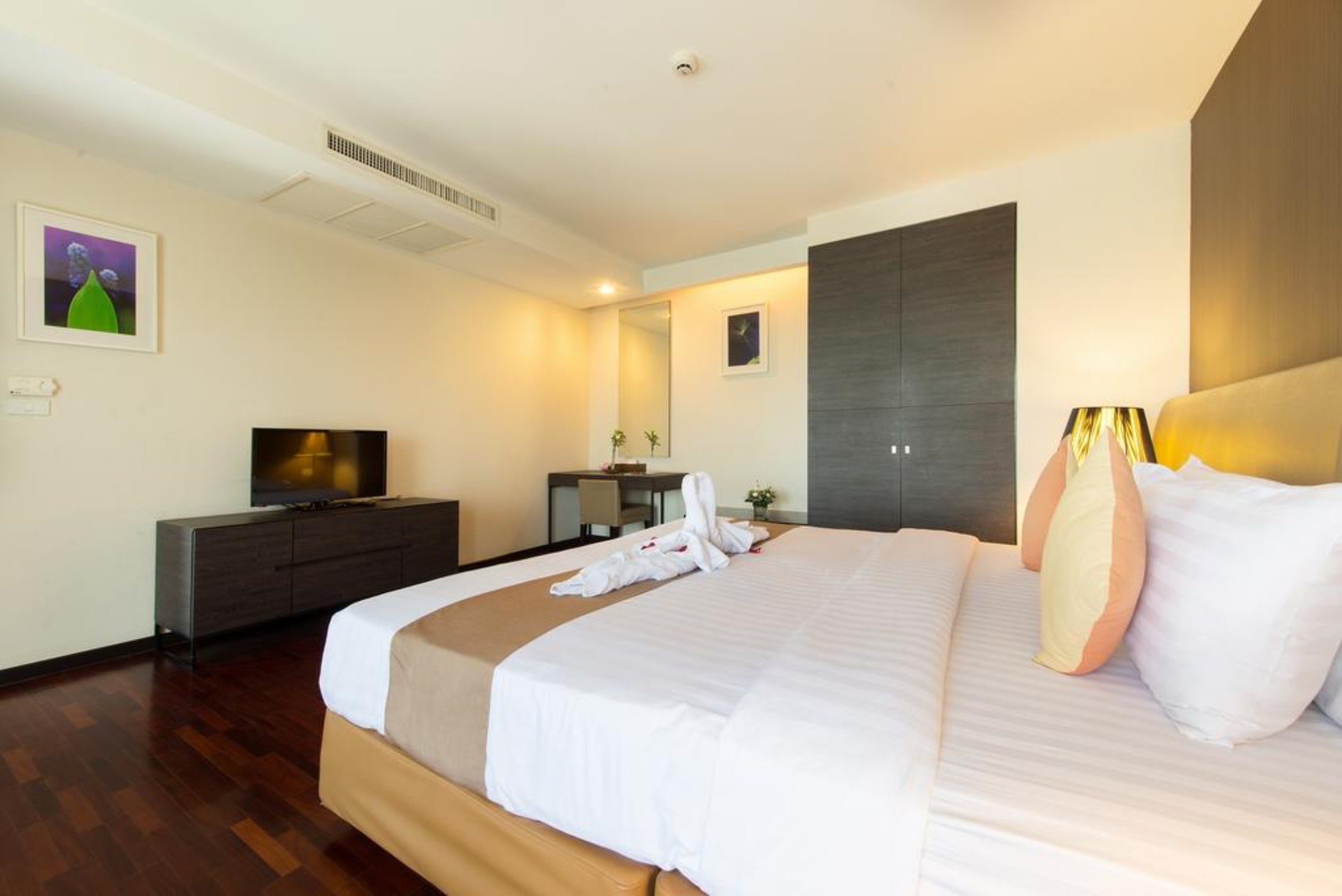 Double or Twin Deluxe