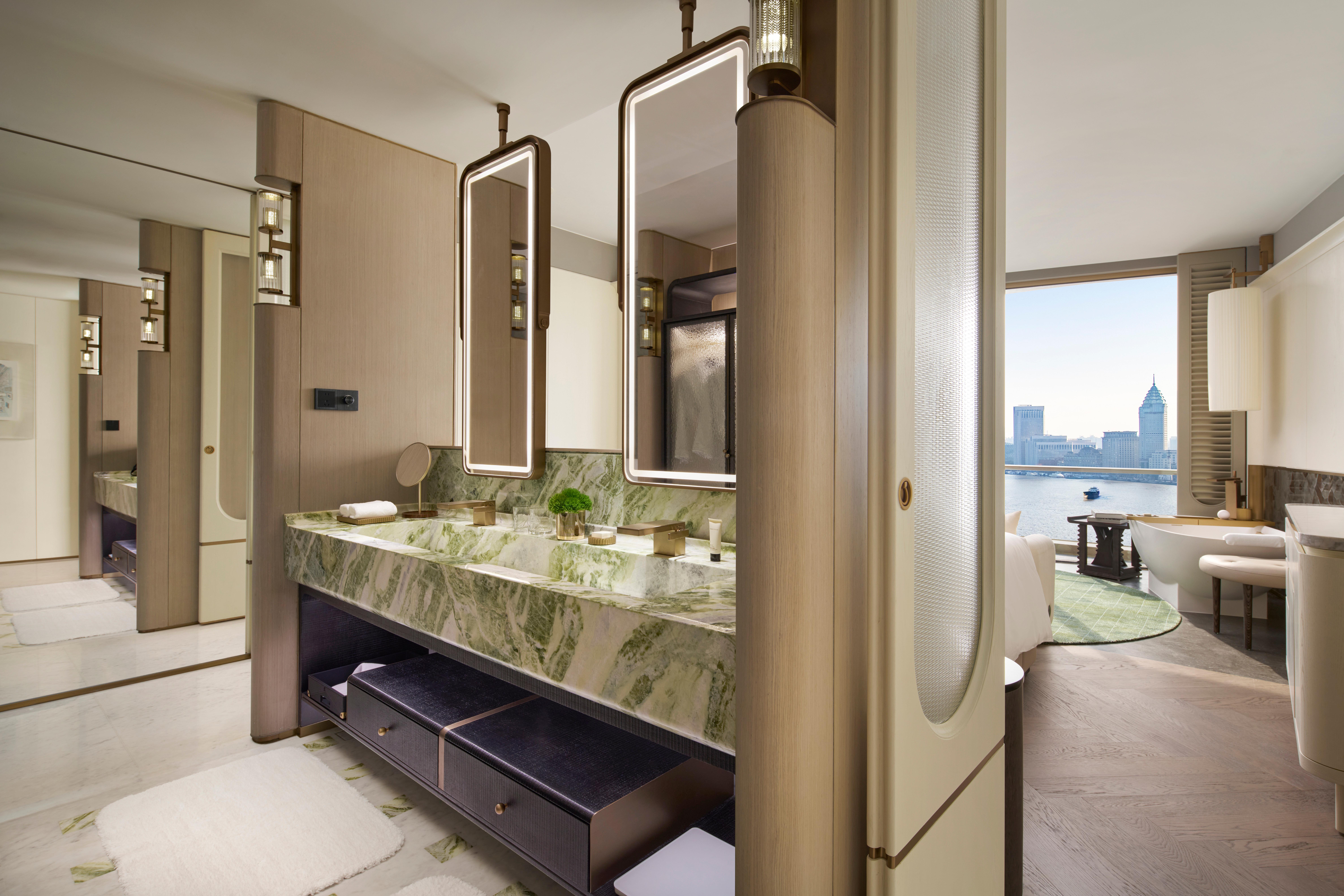 Double Classic with Views