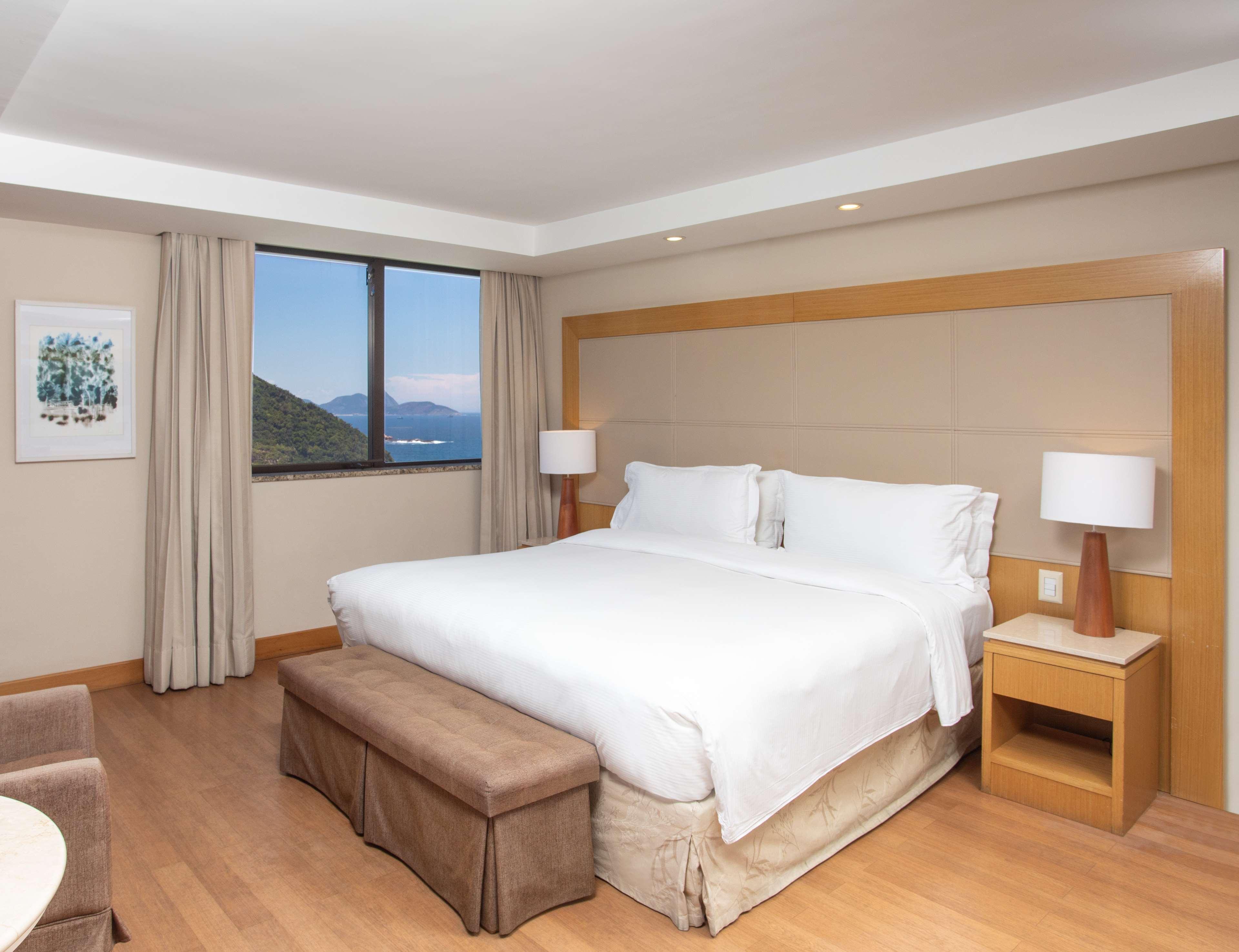 Room Executive