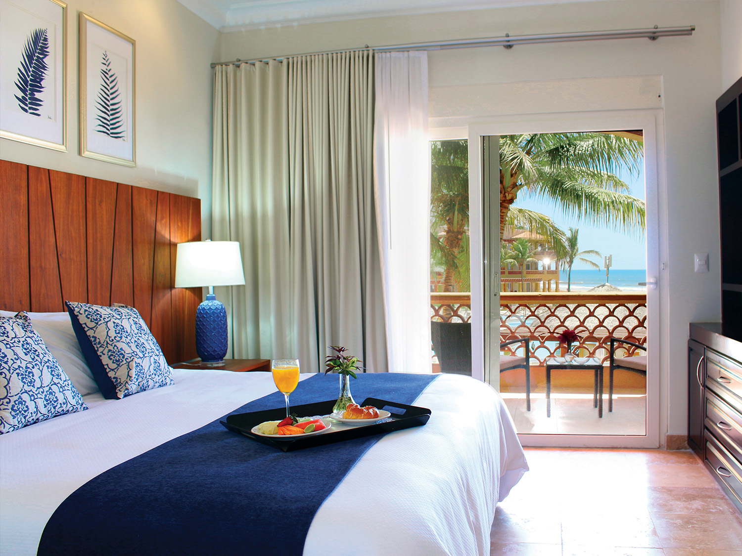 Suite Ocean View Two Double Beds