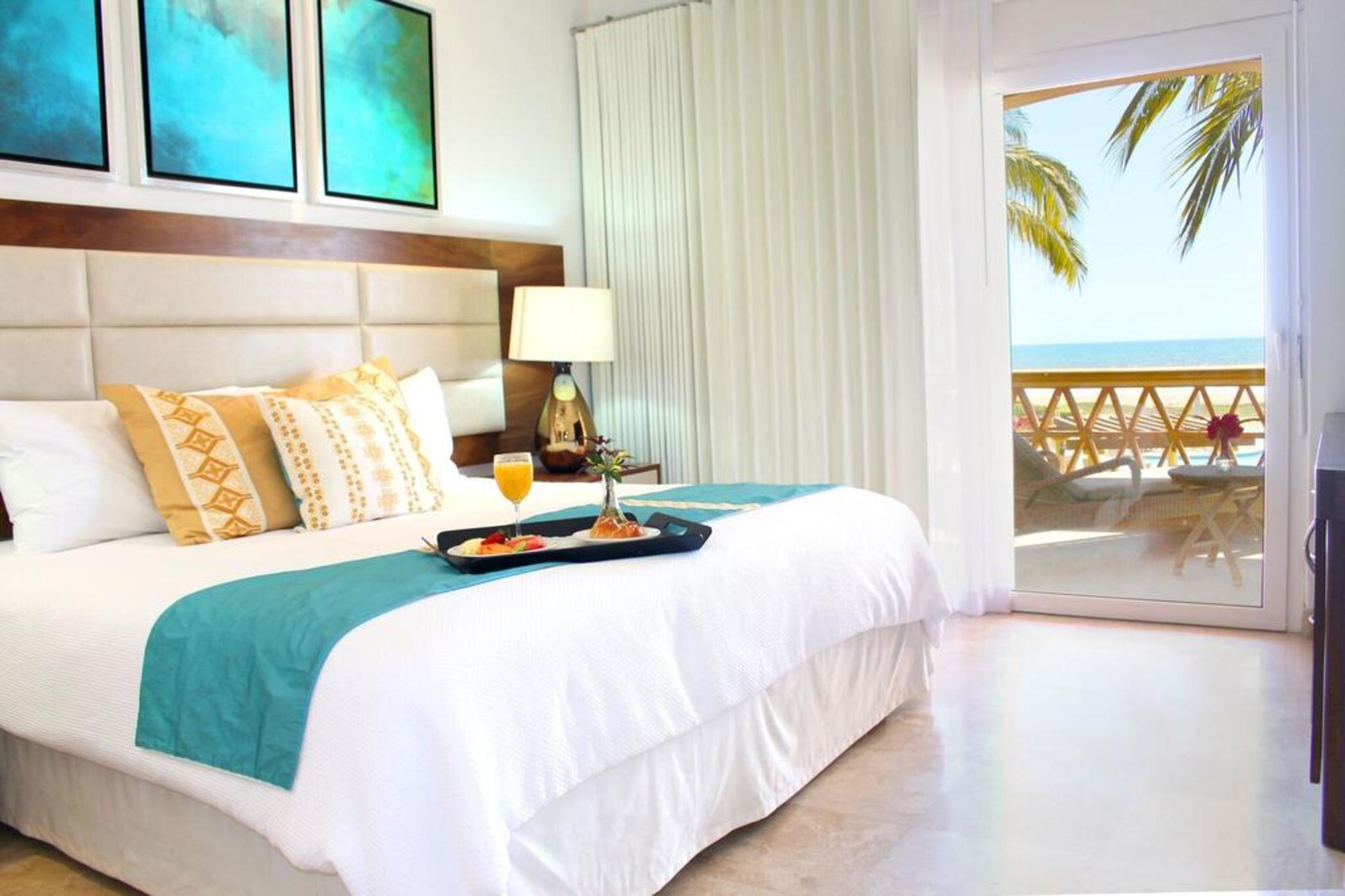 Suite Ocean View King Bed
