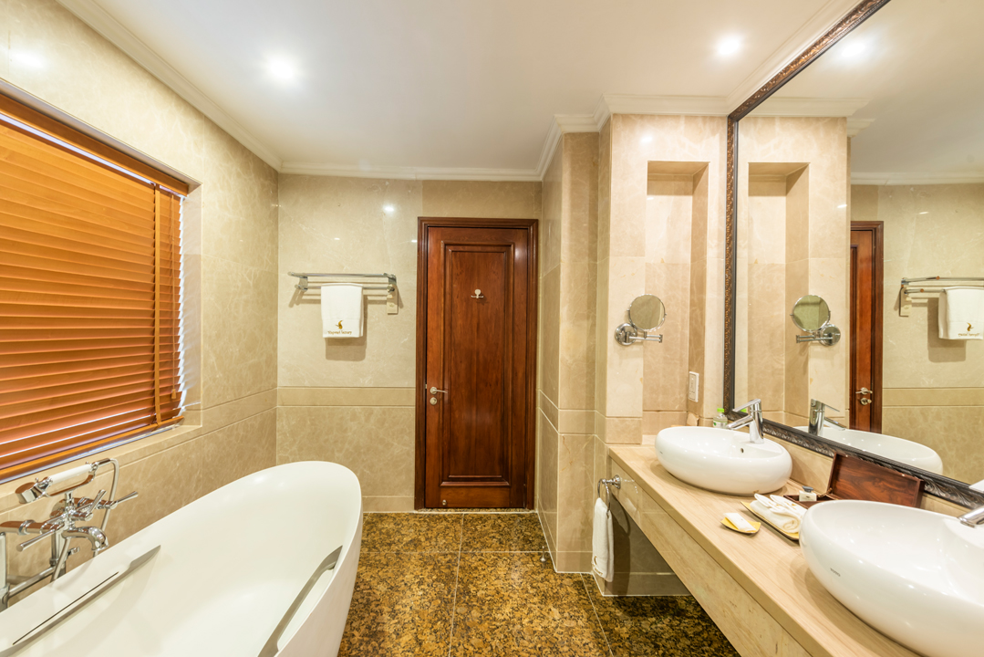 Double Premier King Bed