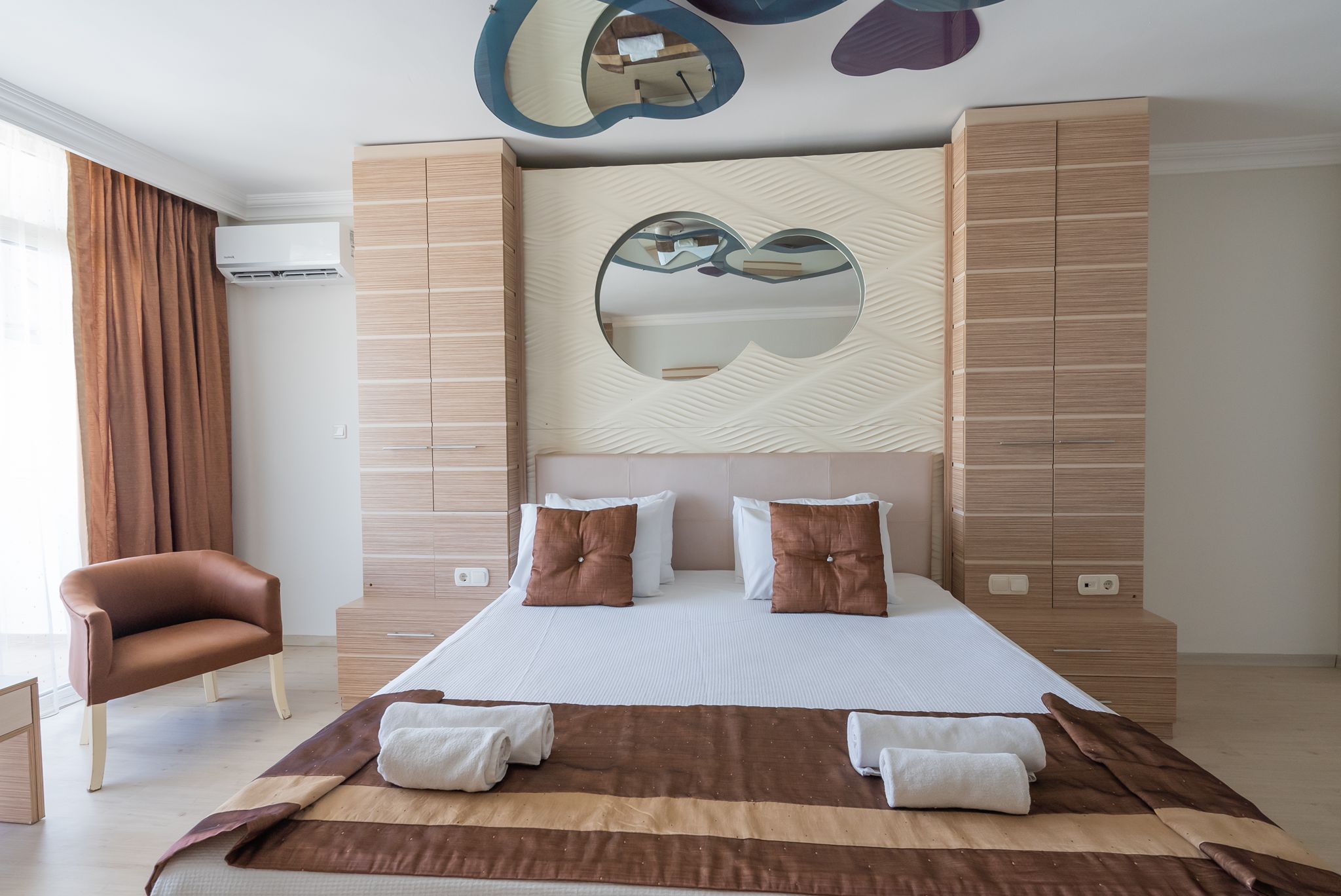 Double or Twin Side Sea View