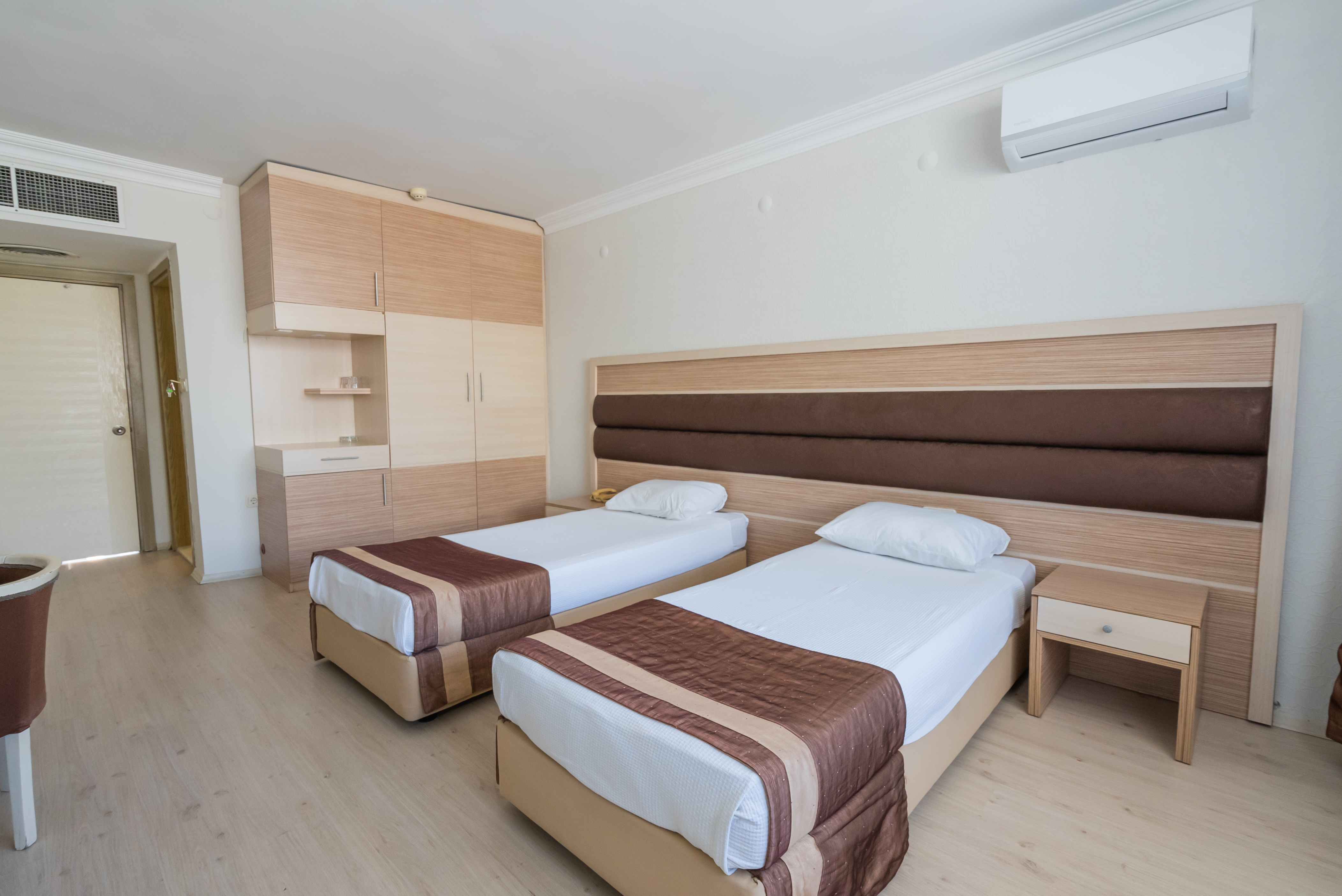 Double or Twin Side Sea View