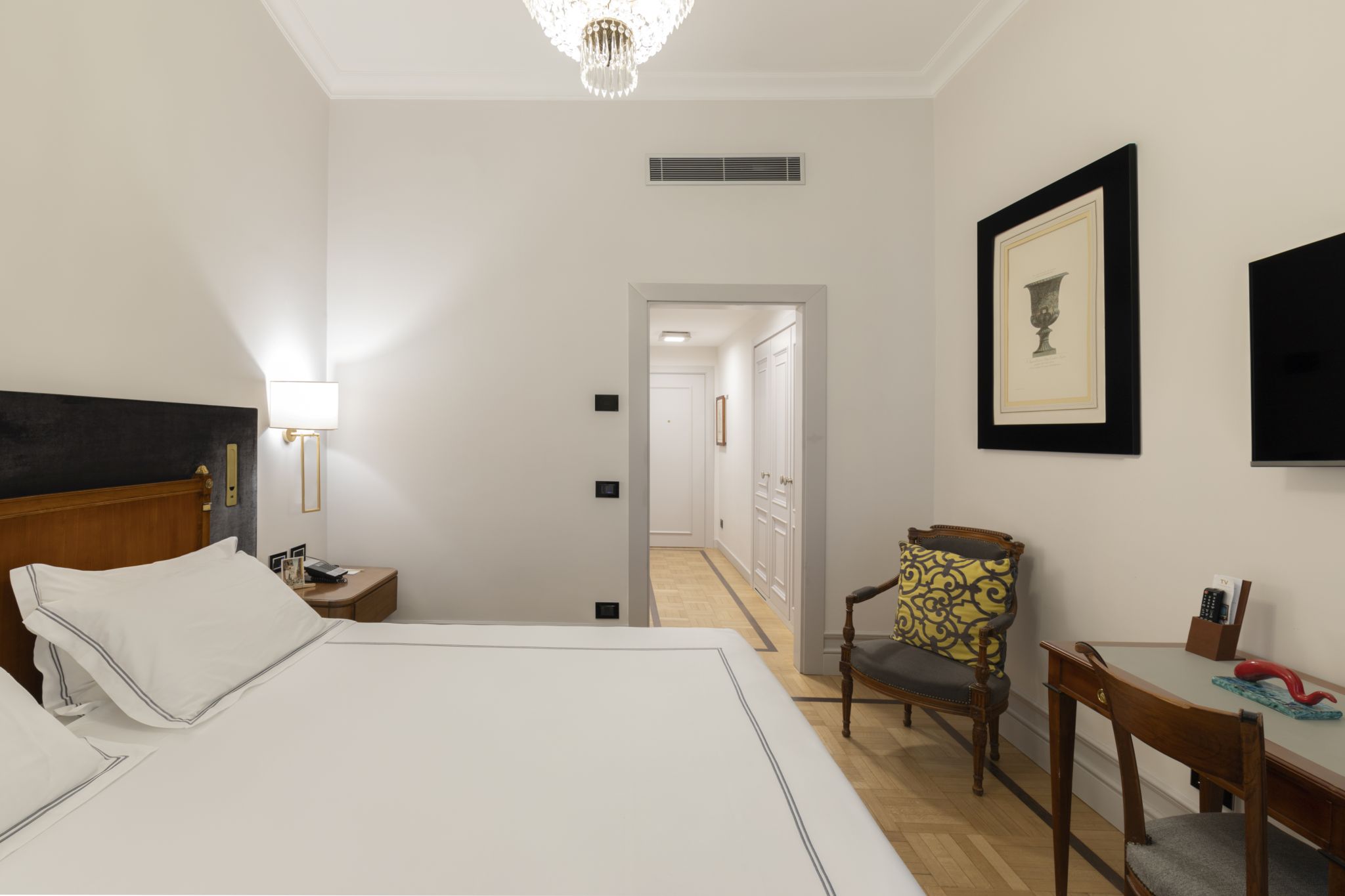 Double or Twin King Size Bed