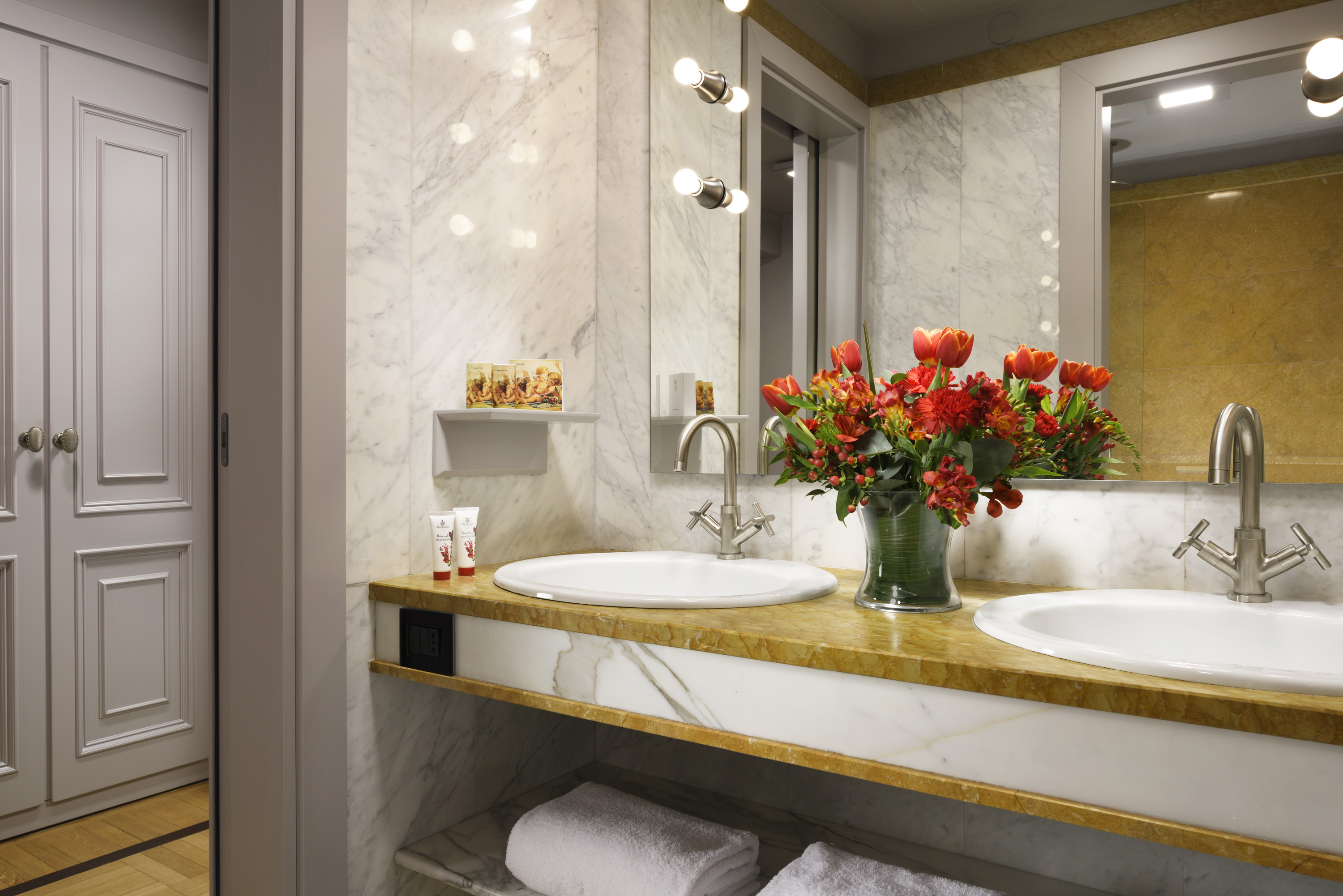 Double or Twin Deluxe Sea View