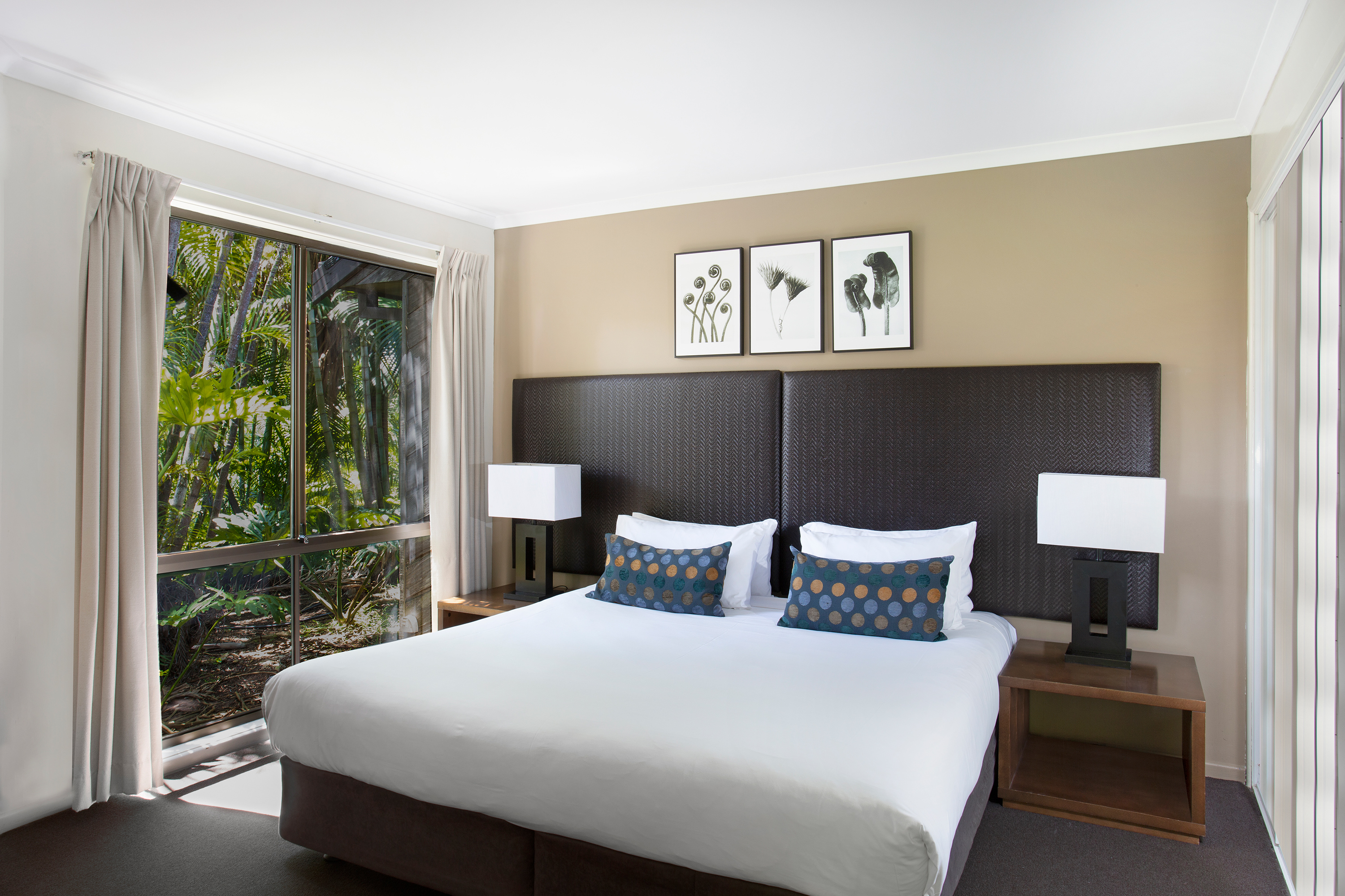 Room King Bed with Jacuzzi