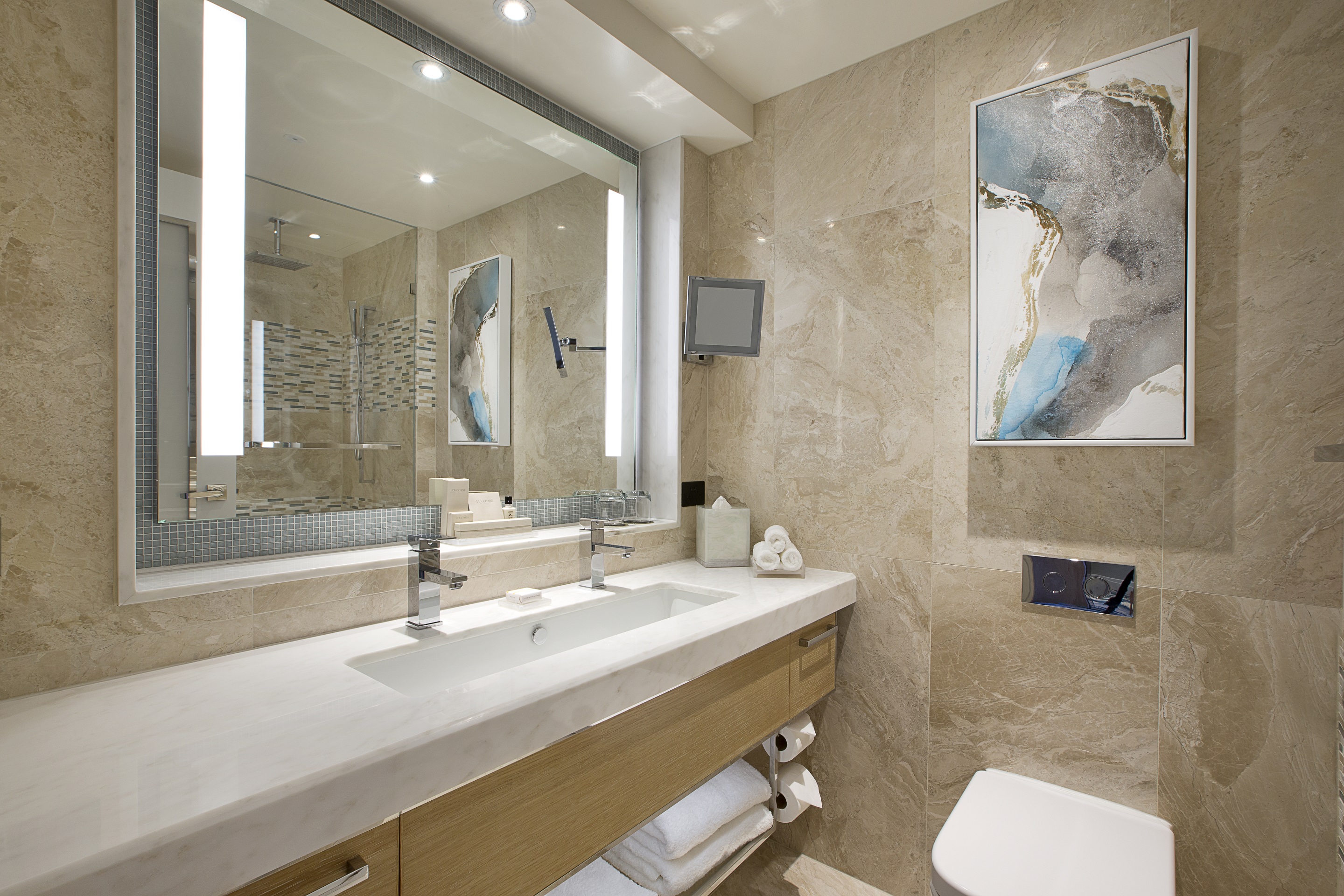 Twin Deluxe Executive