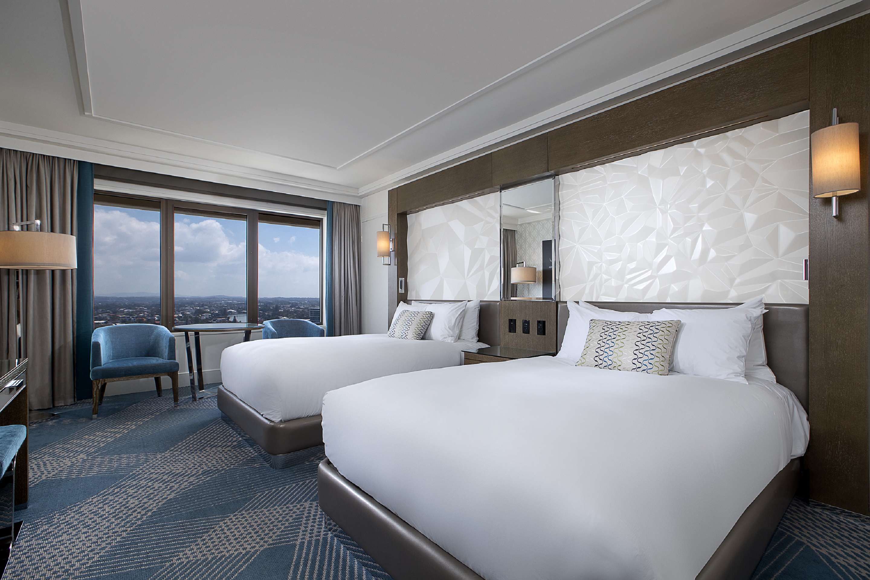 Twin Deluxe Superior