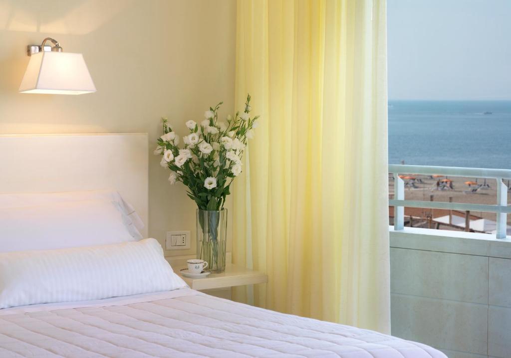 Double or Twin Deluxe