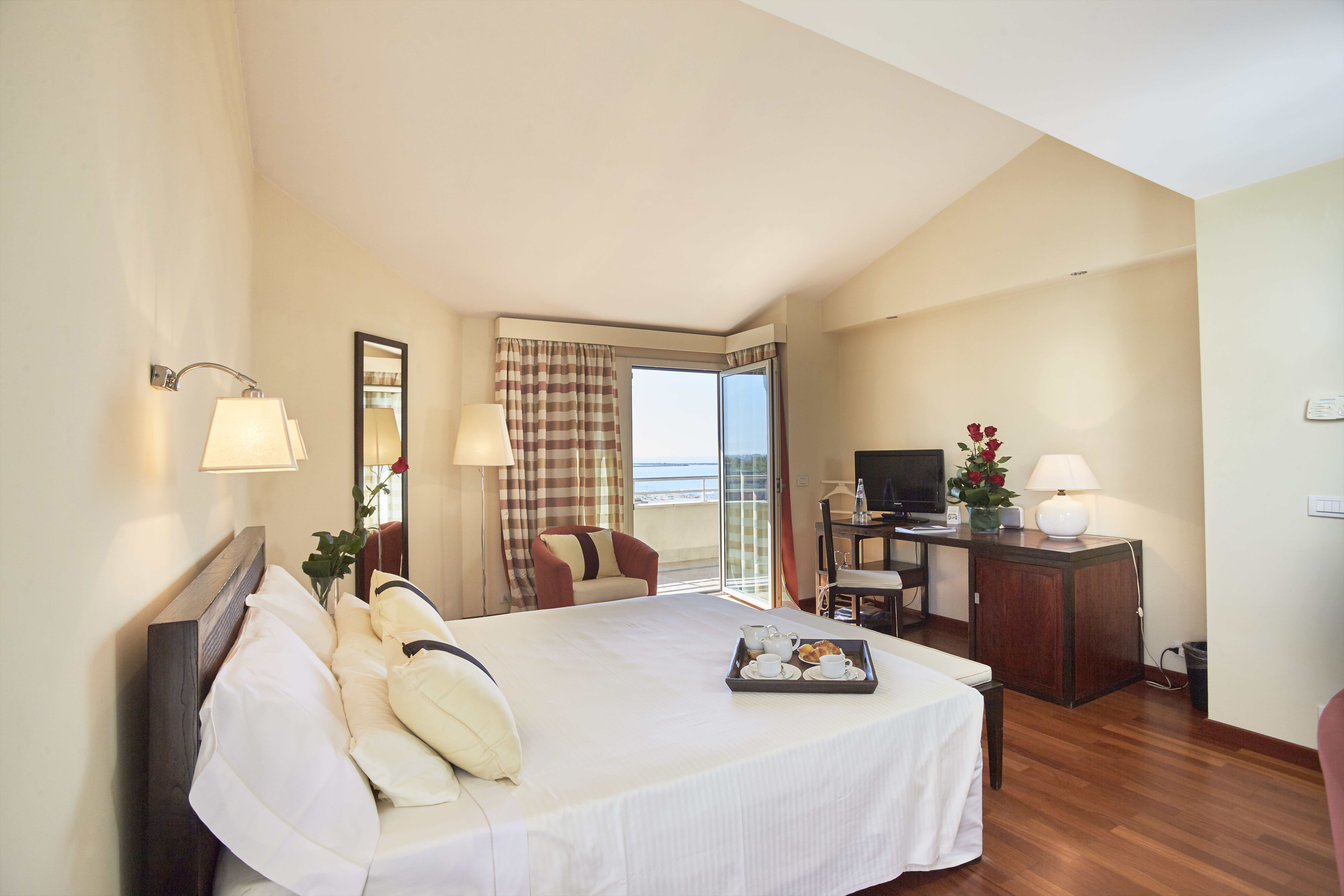 Double or Twin Deluxe