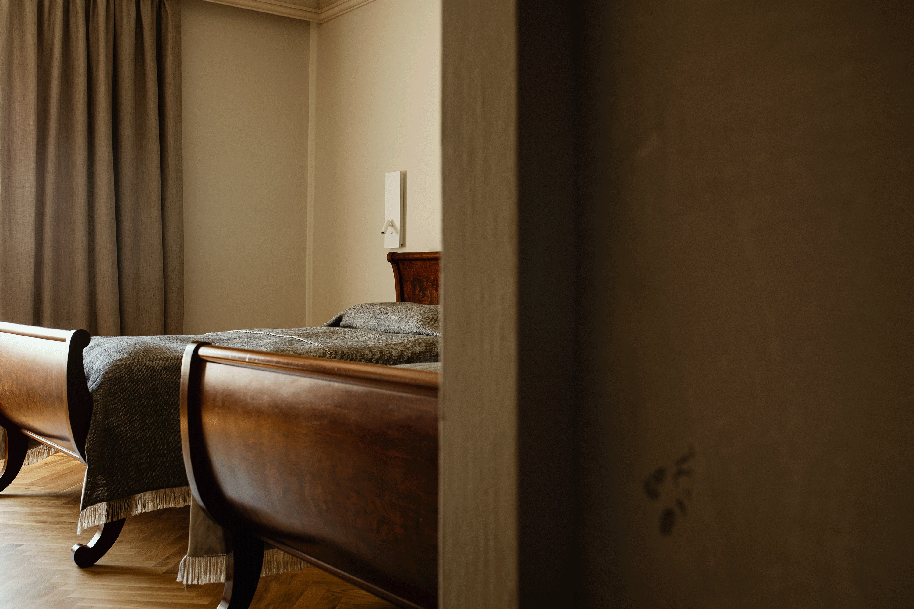 Twin Deluxe Two Beds