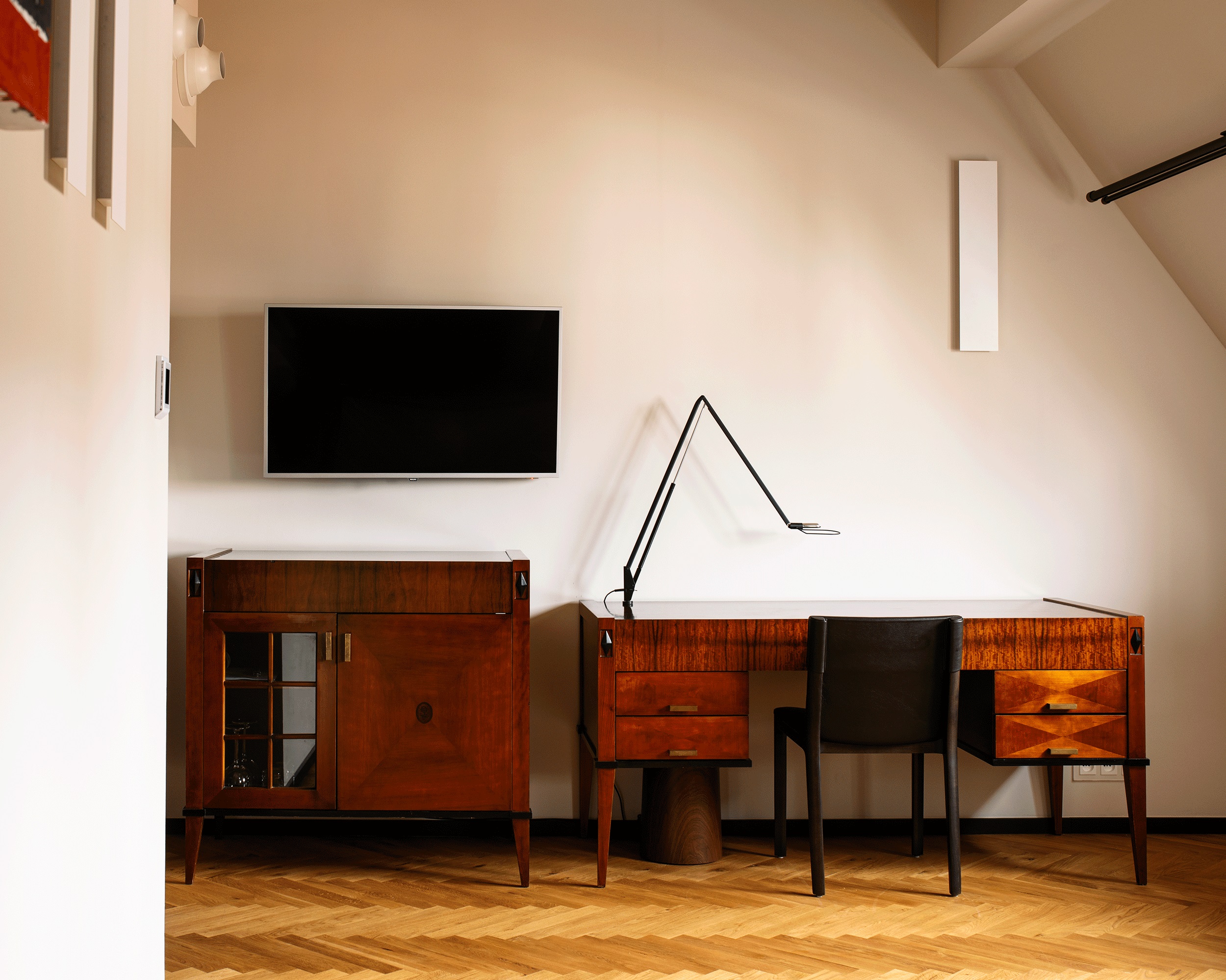 Double or Twin Standard