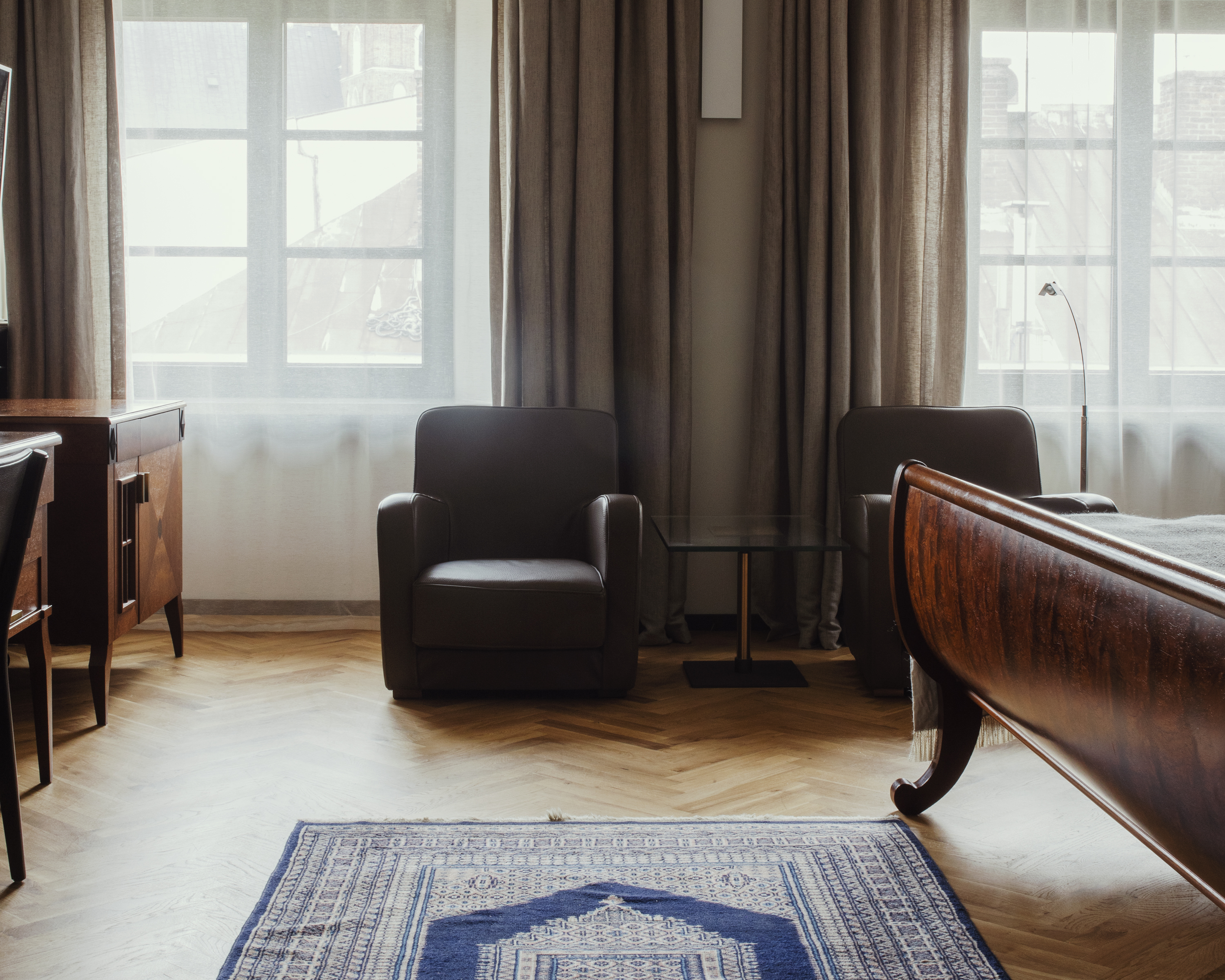 Double Deluxe One Bed