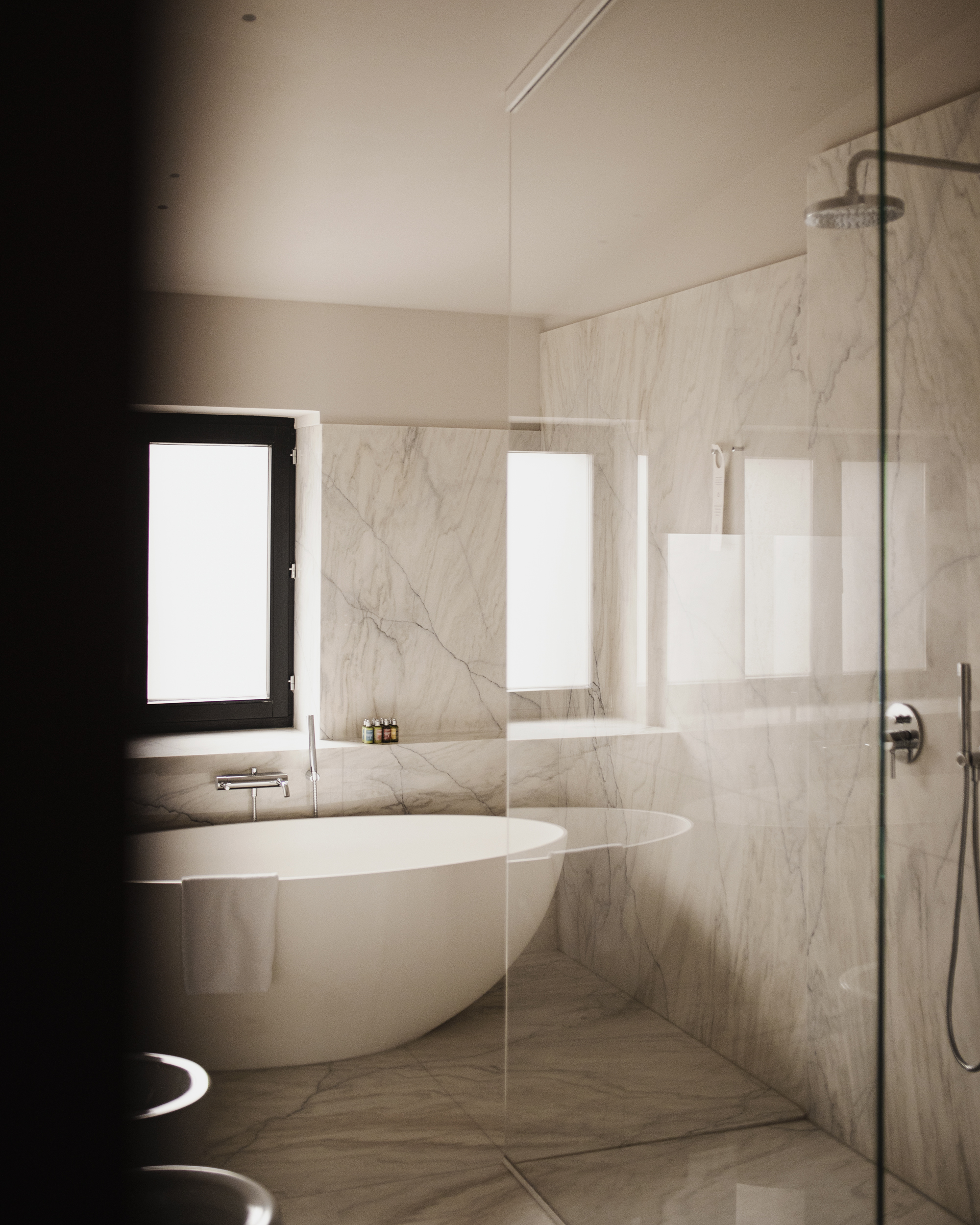 Double Deluxe One Bed