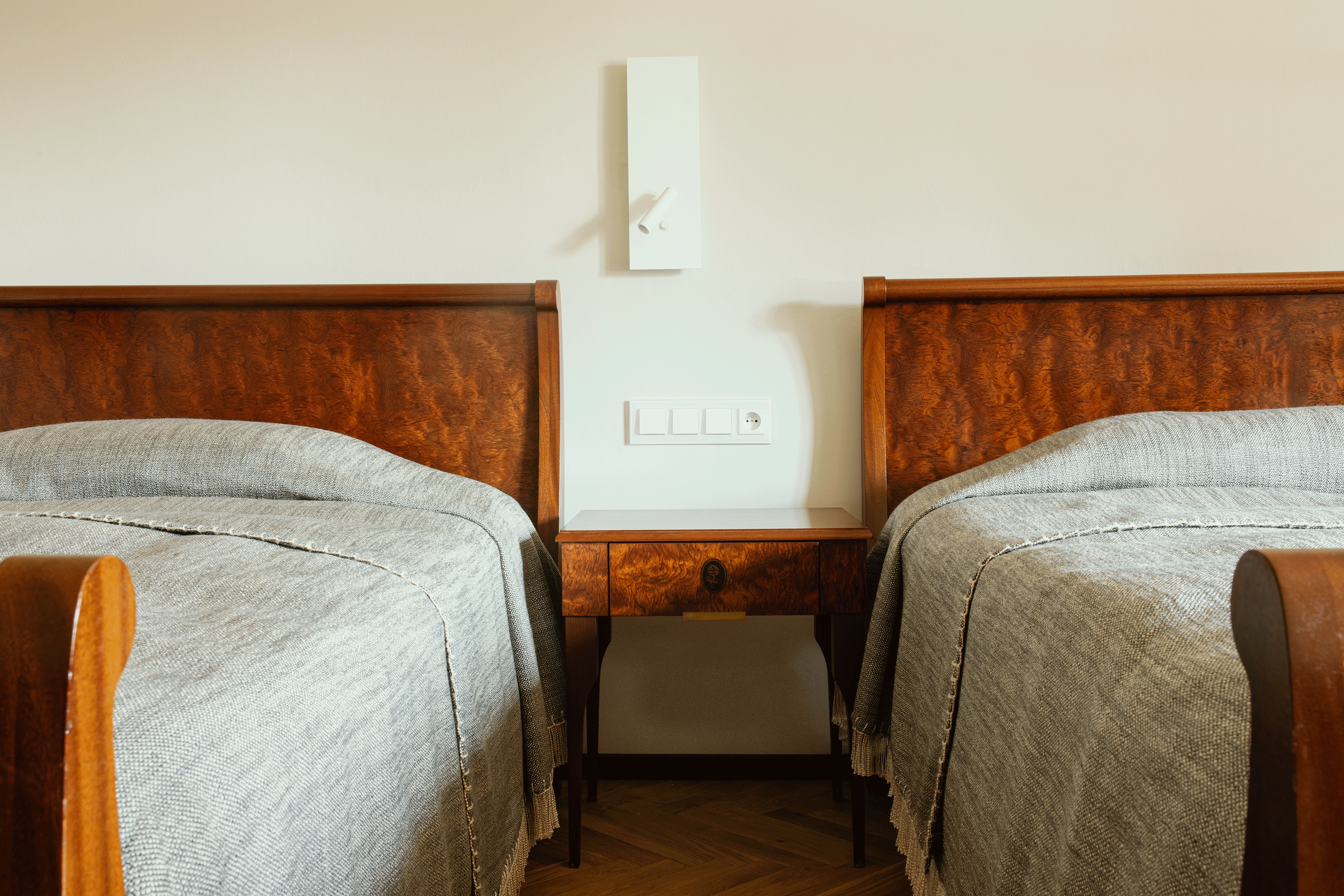 Double or Twin Standard