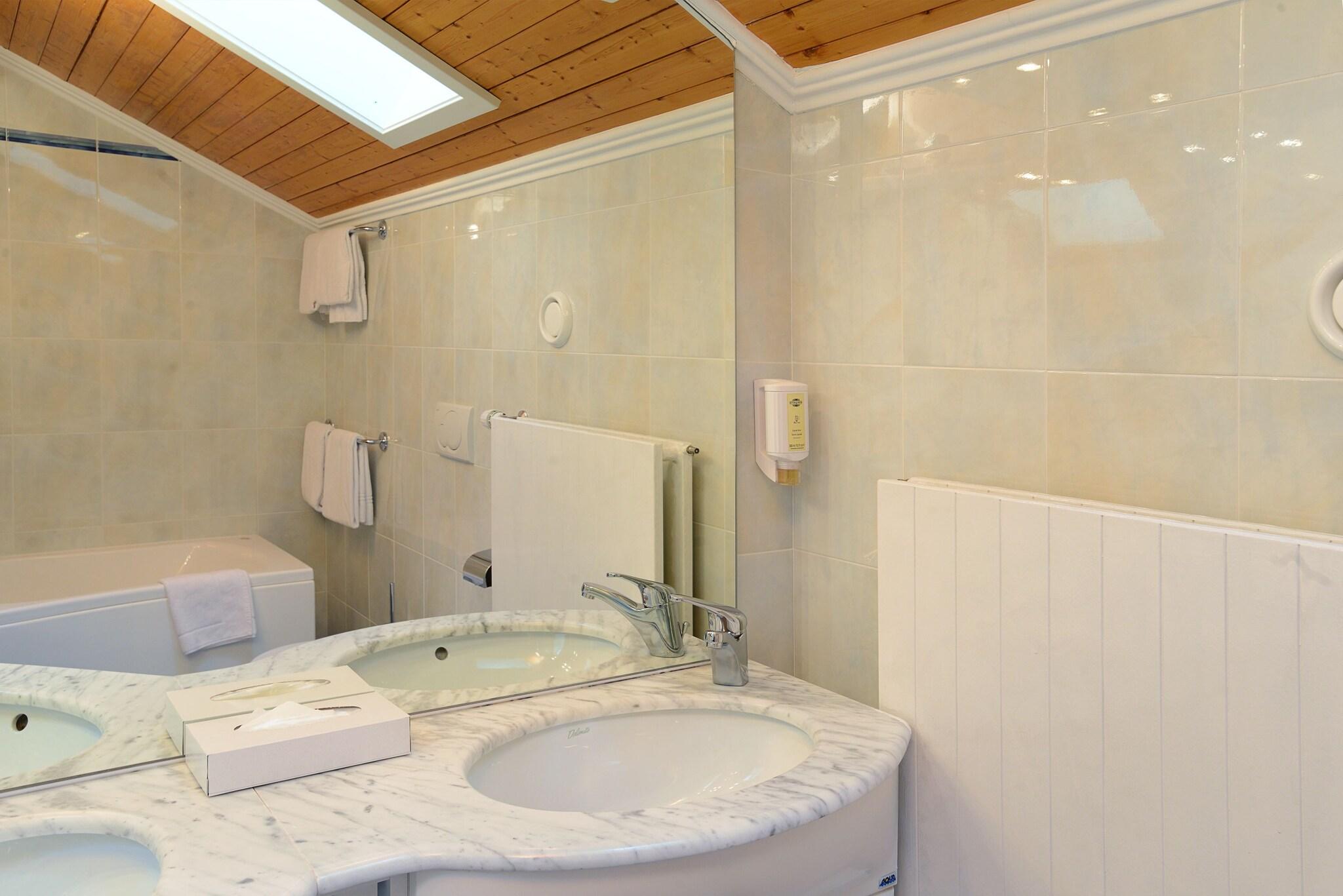 Apartment Mountain View