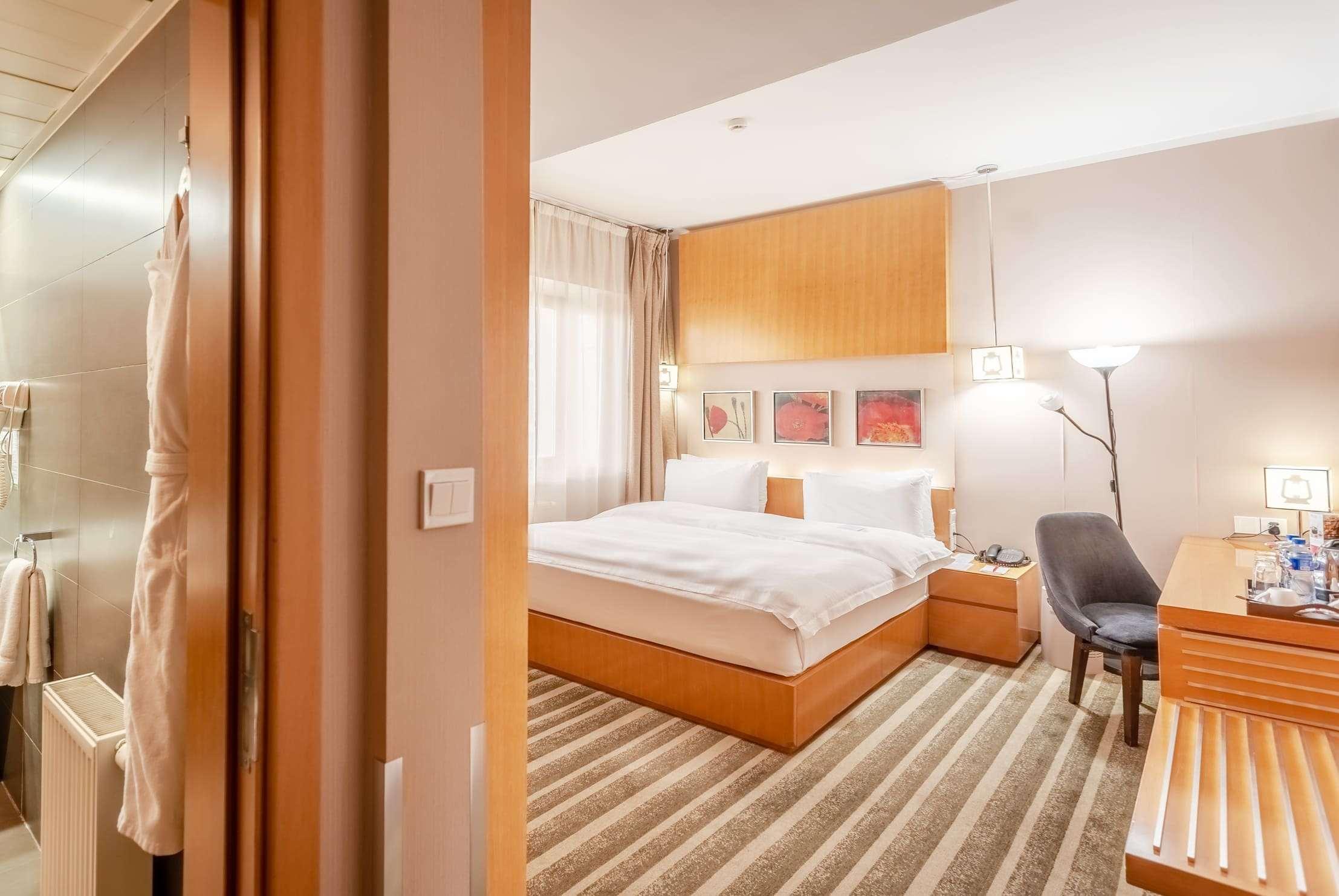 Double King Size Bed