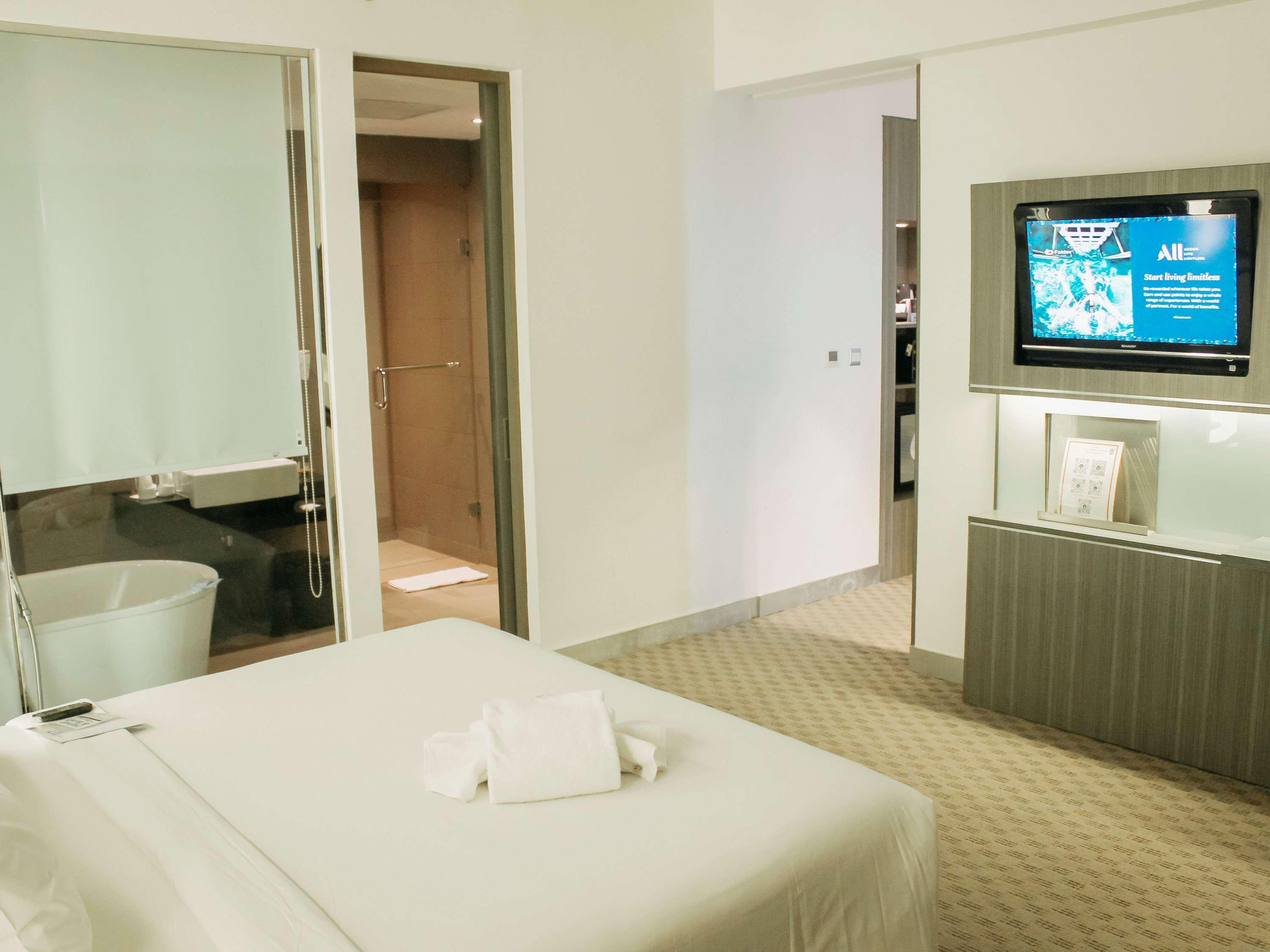 Junior Suite King Size Bed