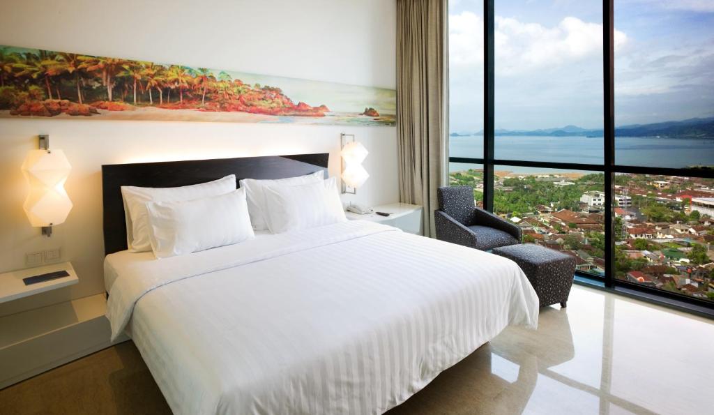 Double Superior Ocean View