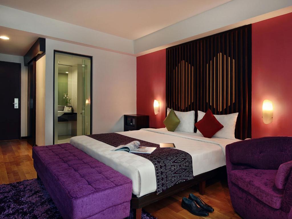 Double Deluxe King Bed