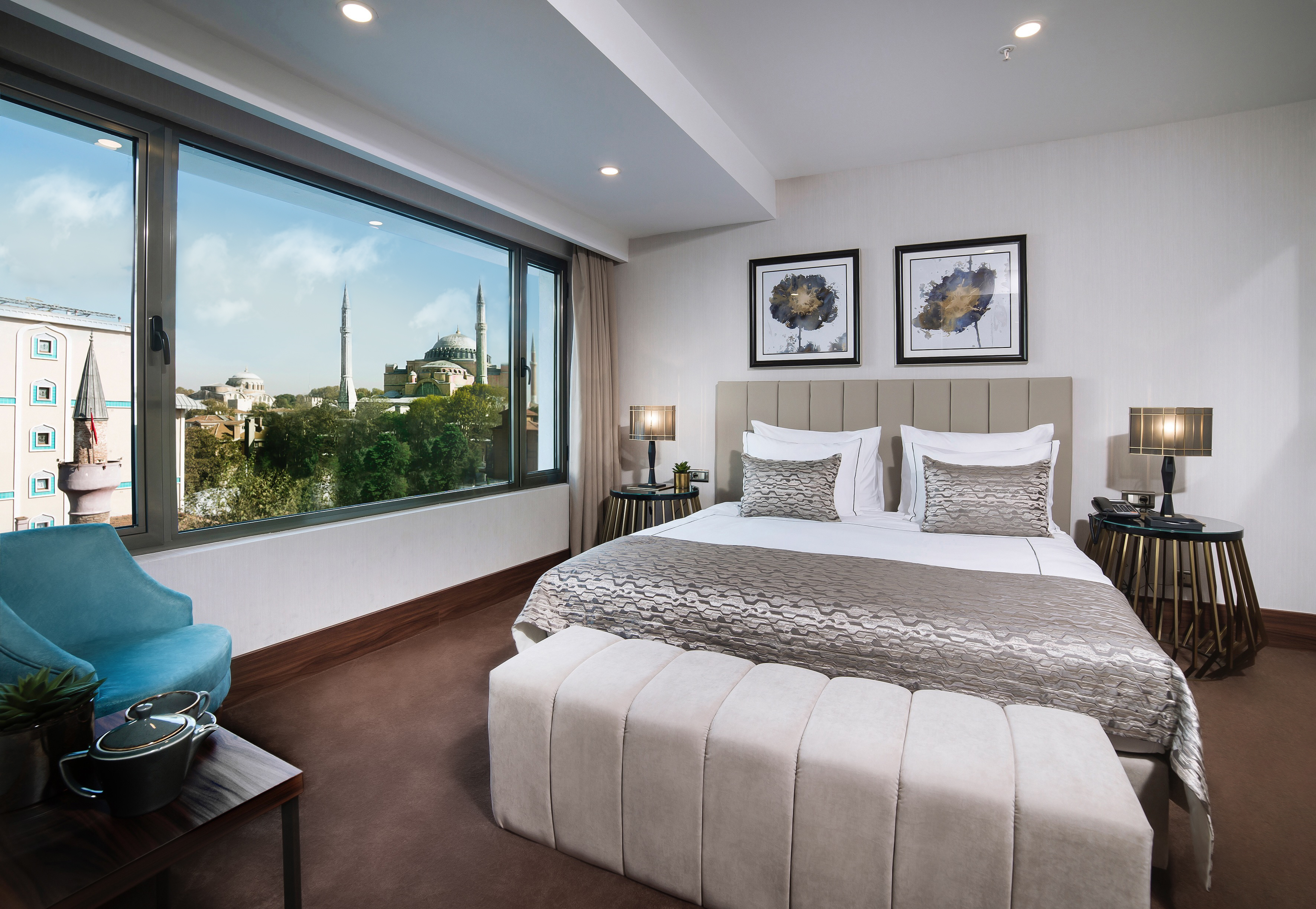 Single Superior City View