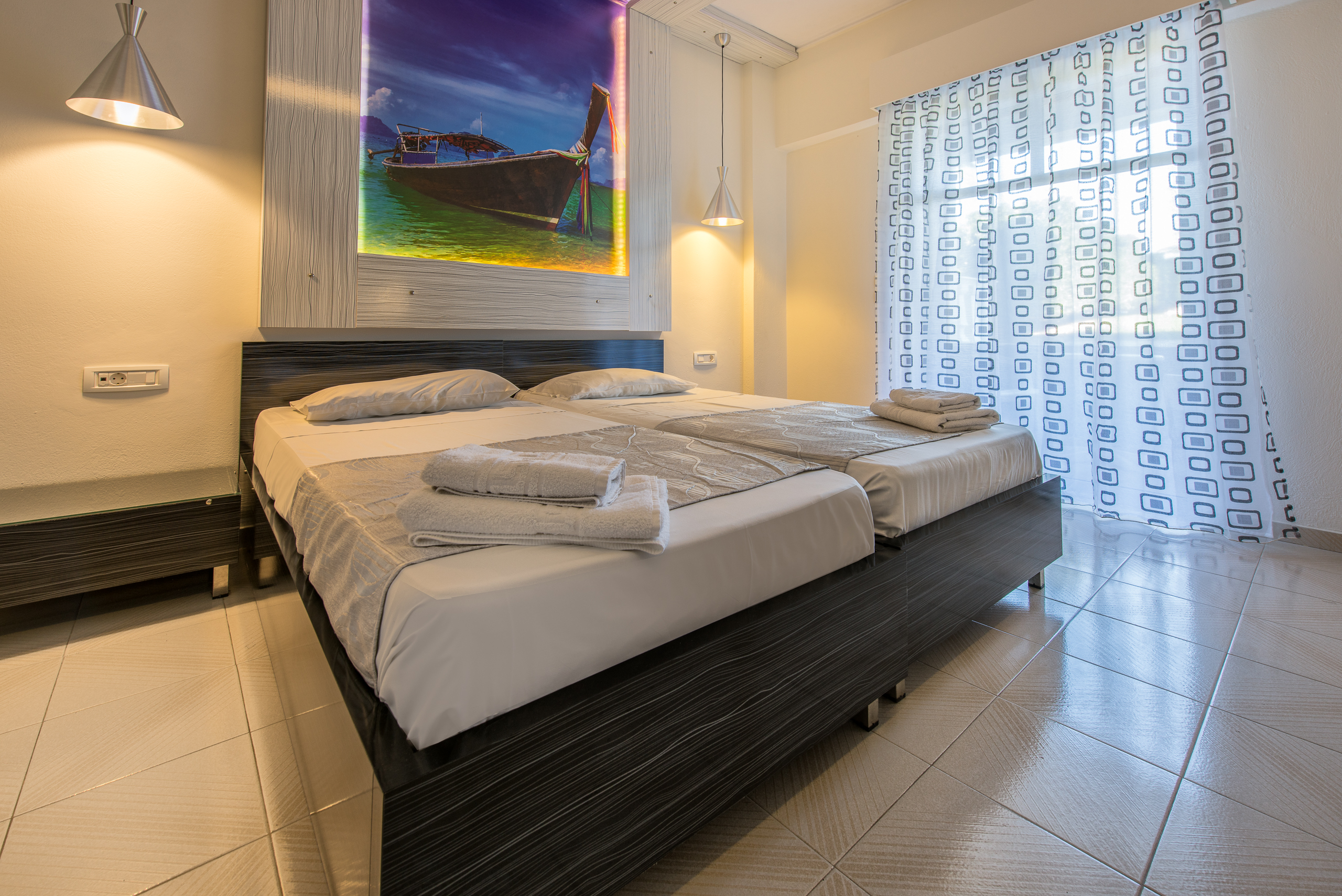 Double or Twin Standard