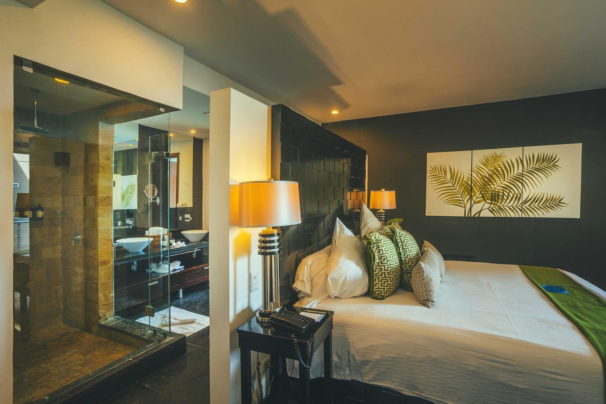 Suite Guest Room Ocean View