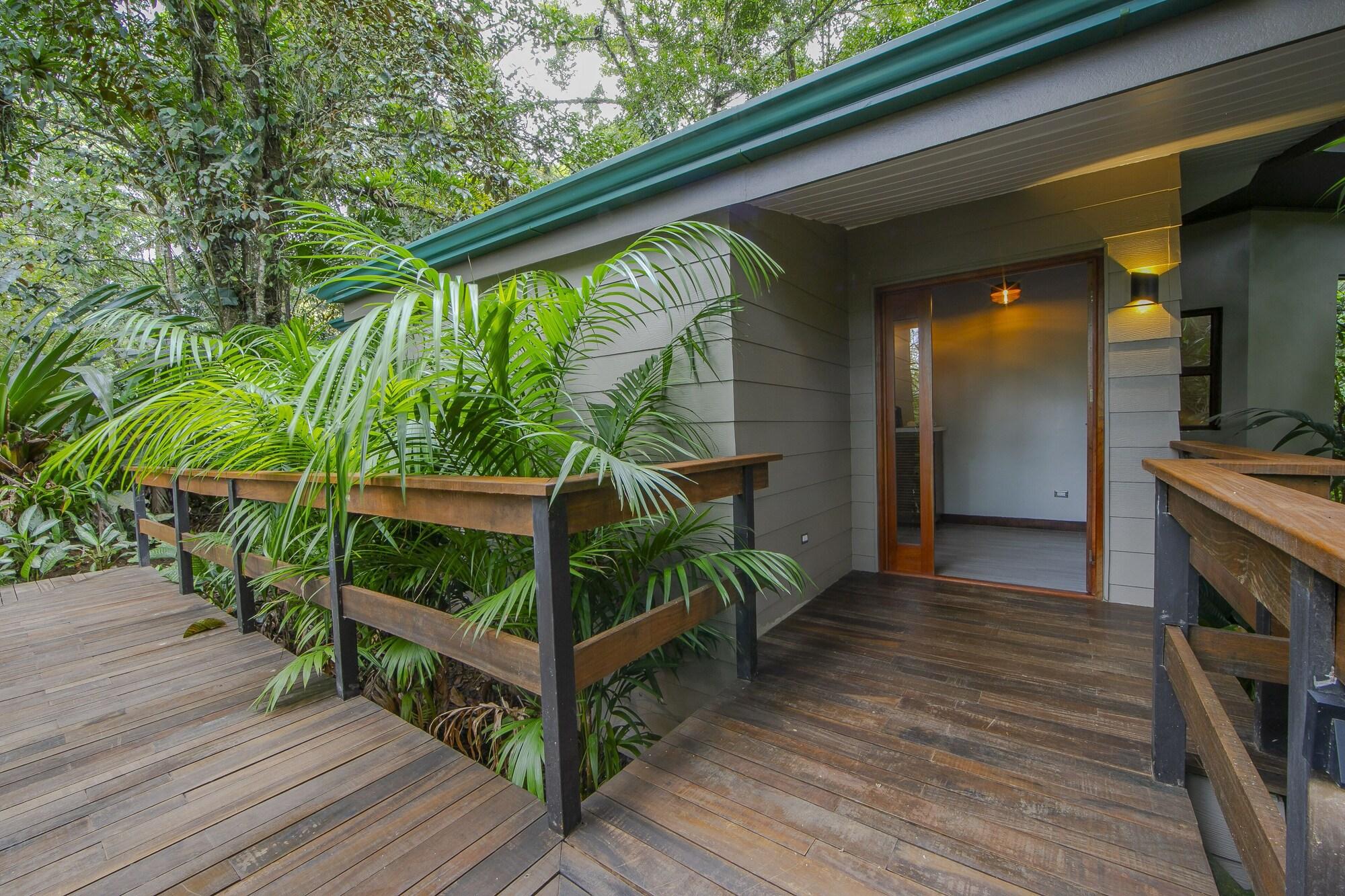 Bungalow King Size Bed