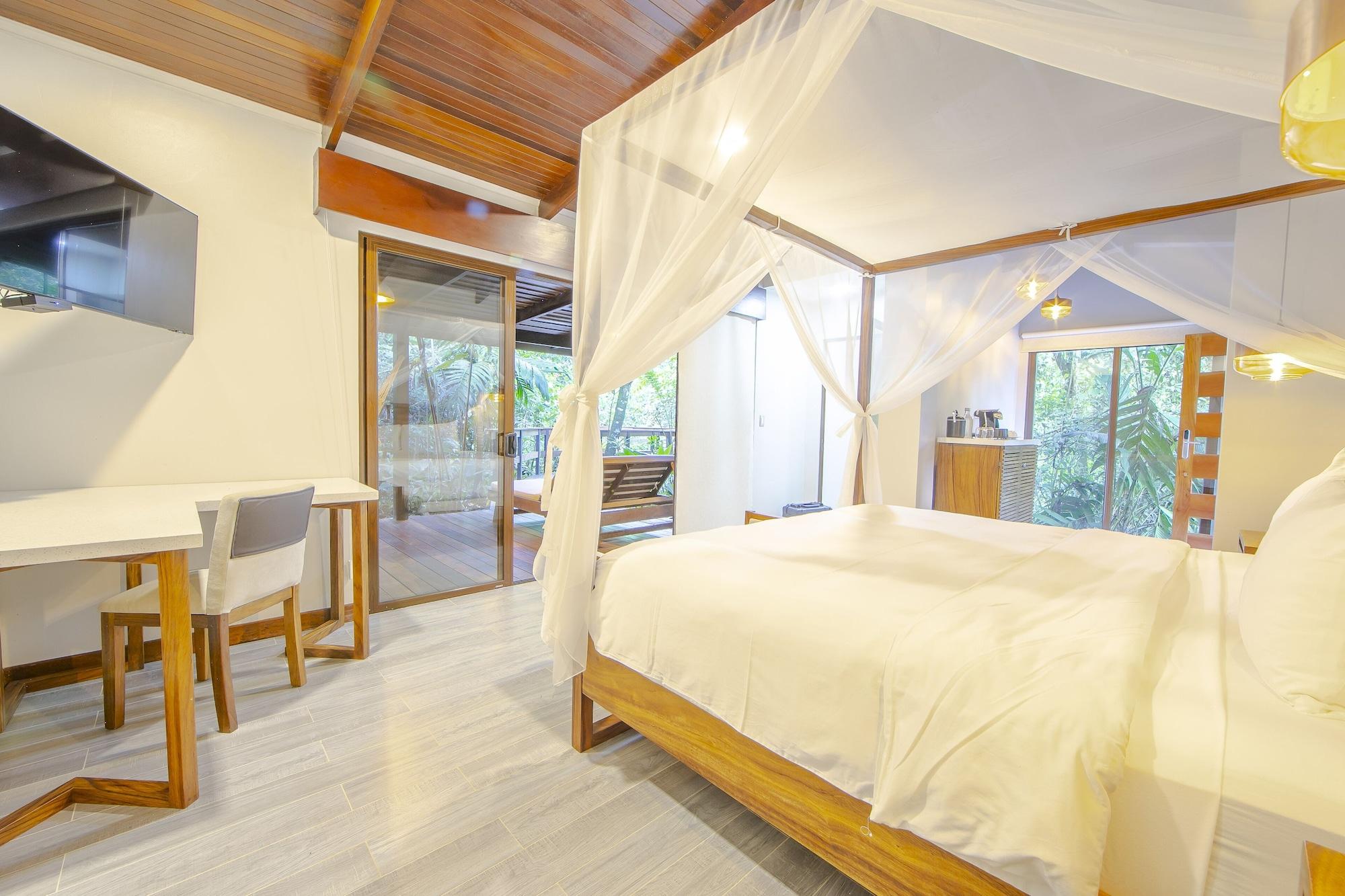 Bungalow King Size Bed