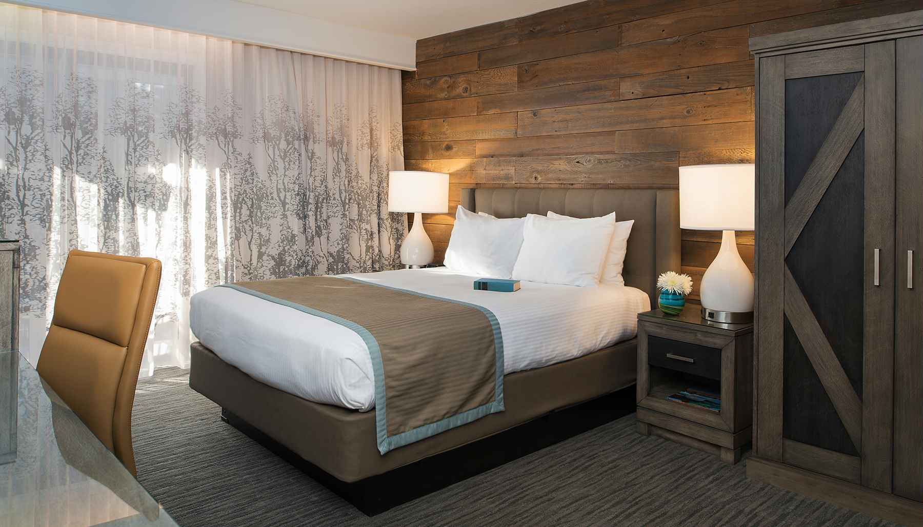 Single Queen Size Bed