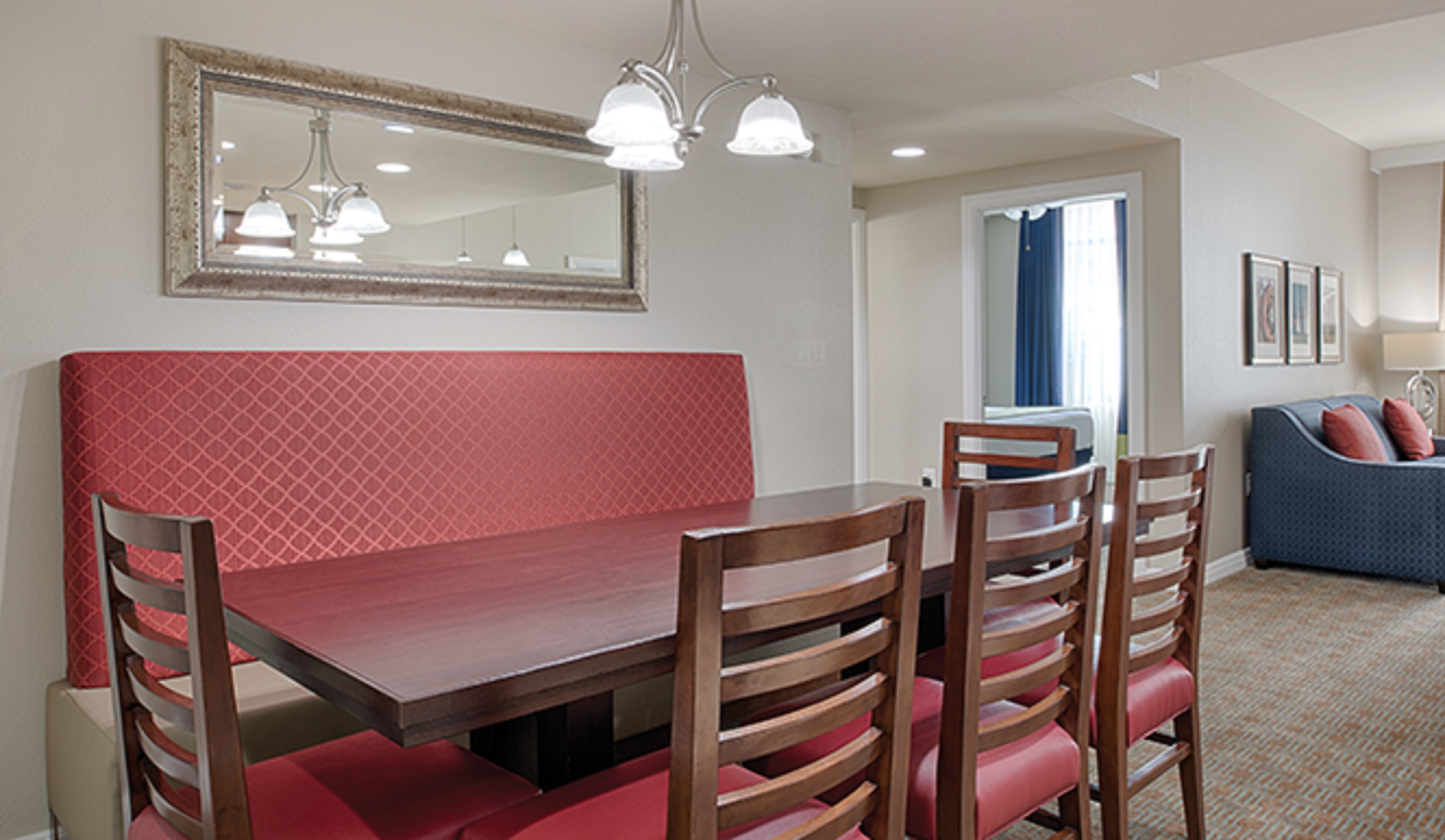 Room Capacity 8 Three Bedrooms