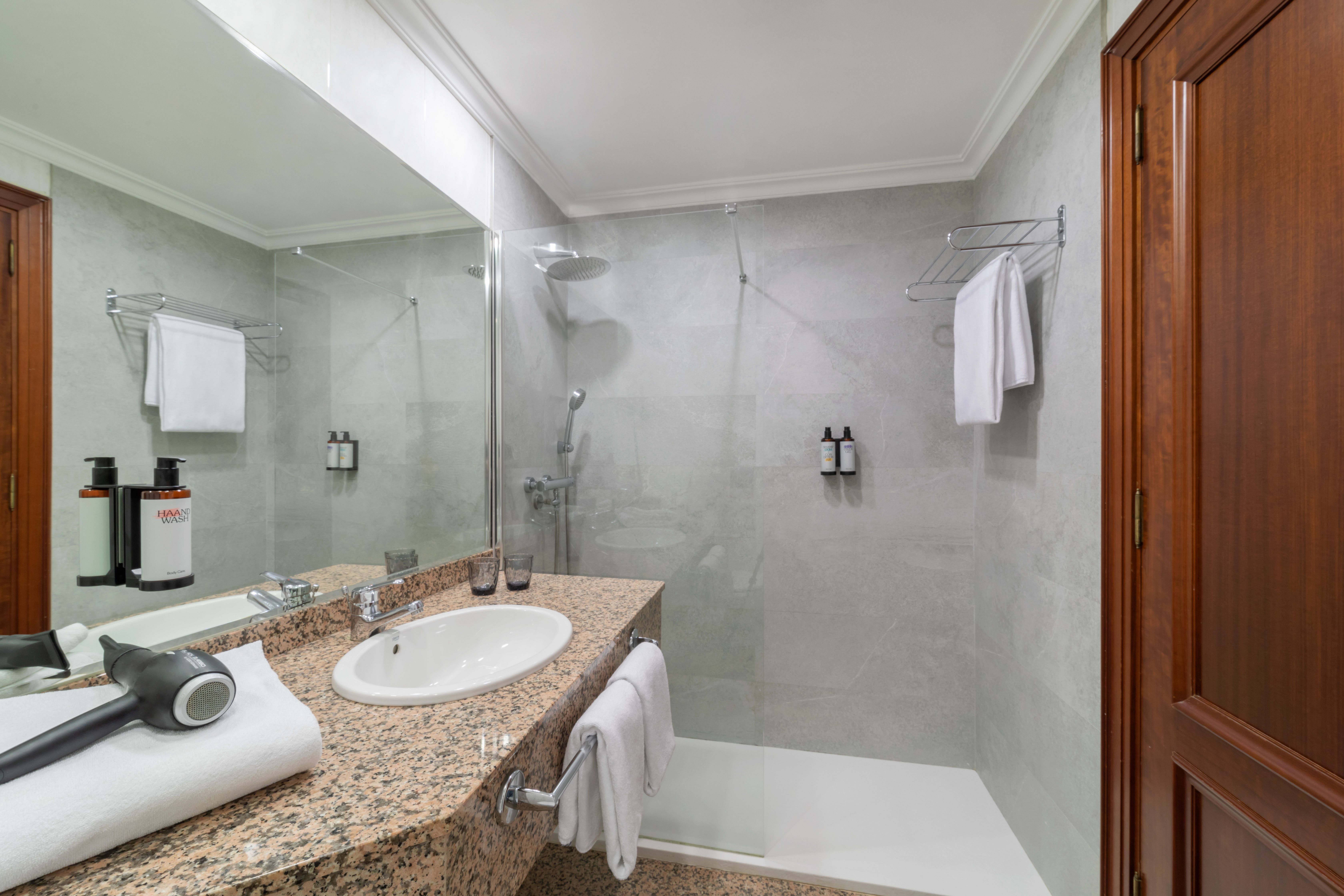 Double or Twin Standard