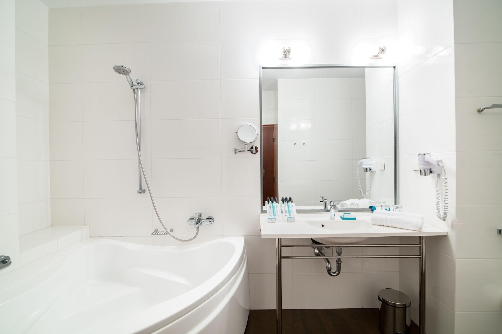 Junior Suite King Size Bed