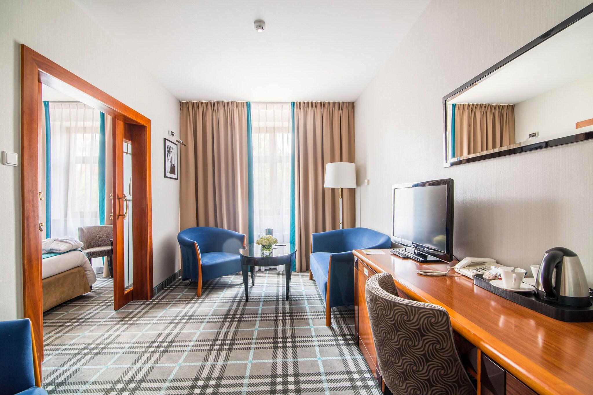 Junior Suite King Size Bed