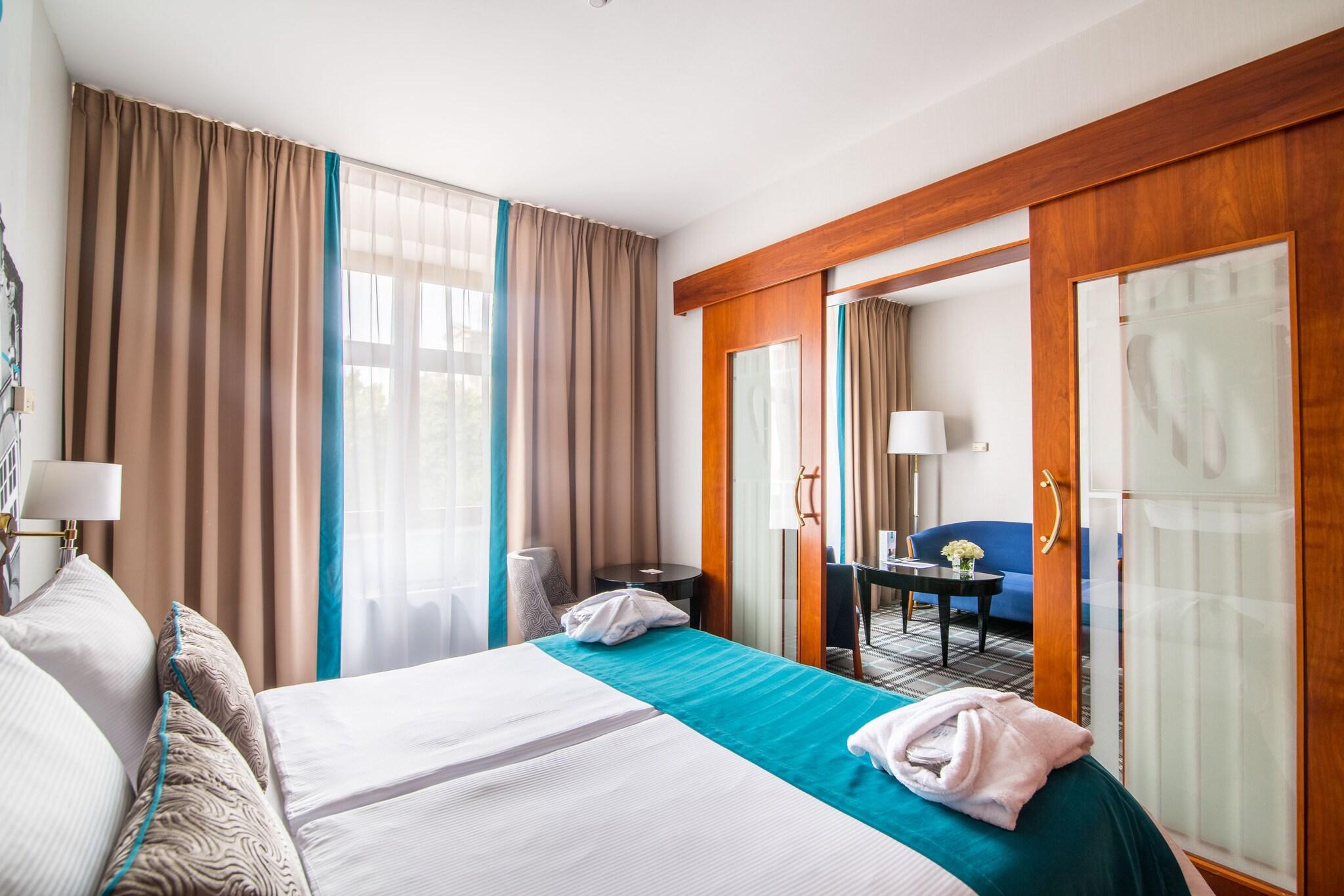 Junior Suite King Size Bed