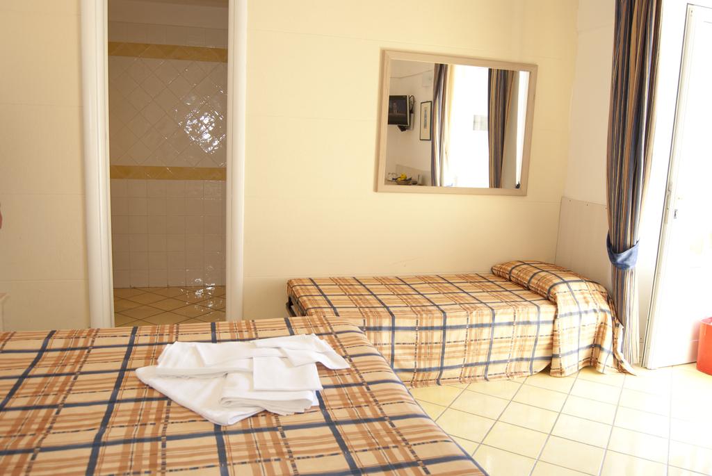 Family Room Standard