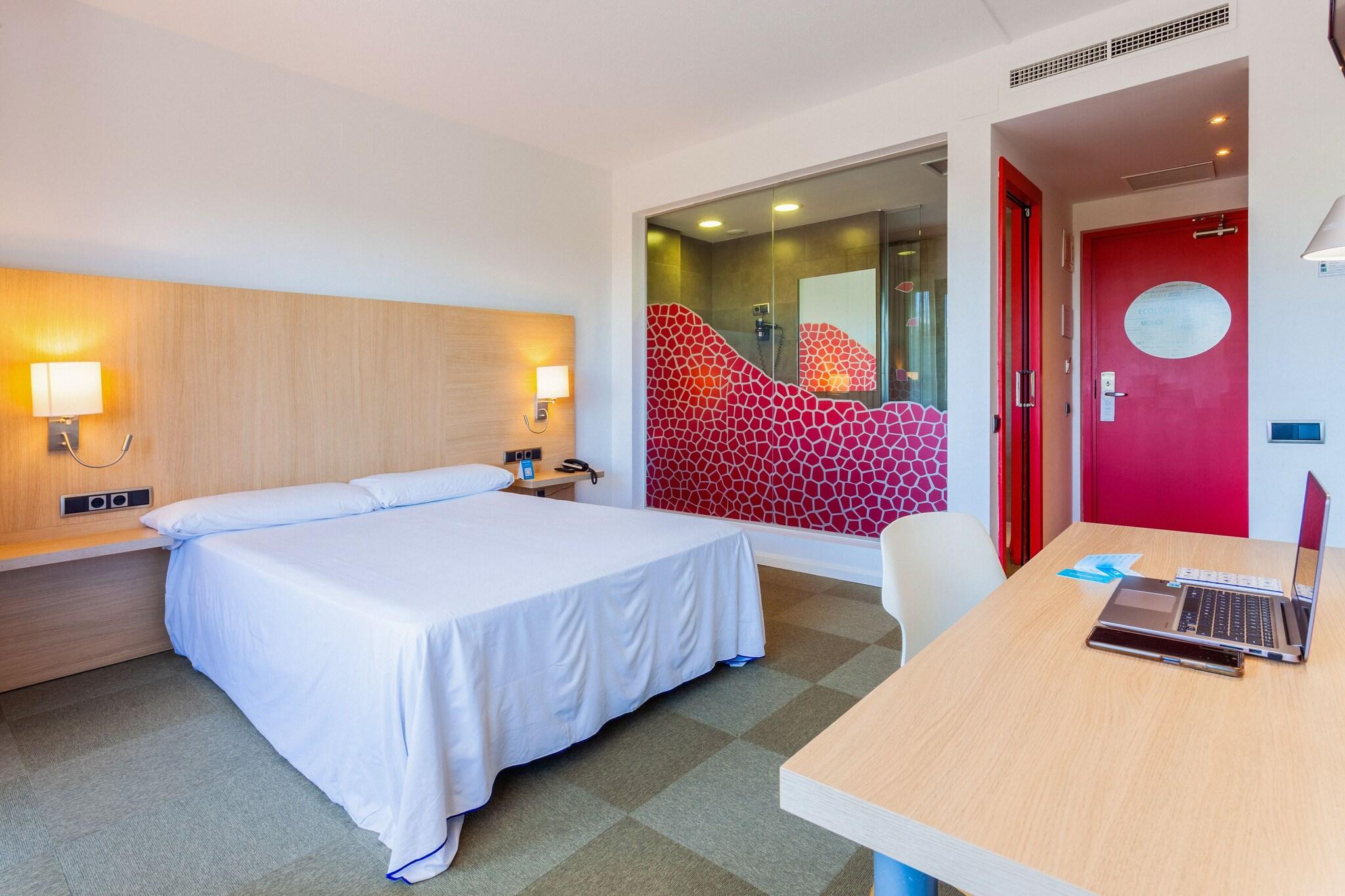 Double Single Superior with Double Bed