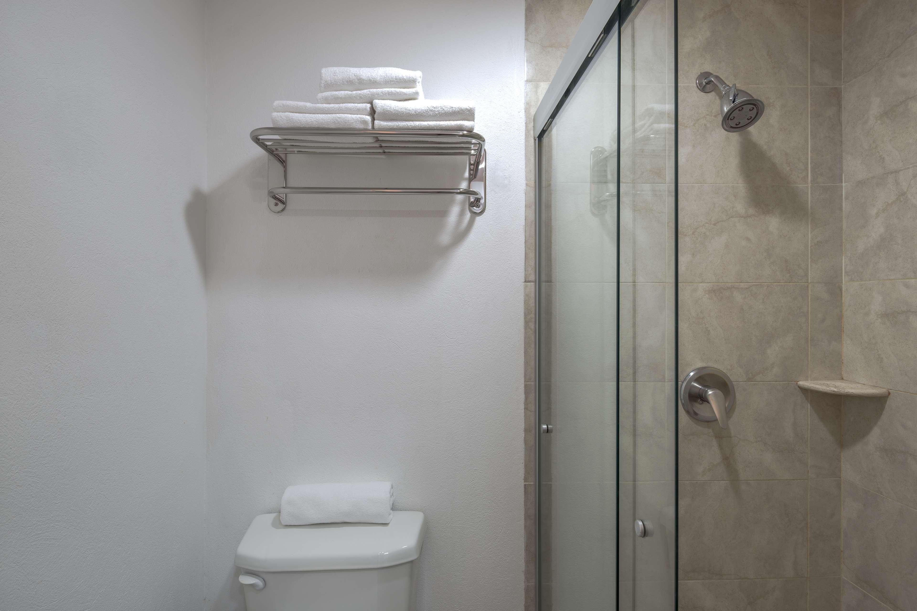 Room Two Double Beds