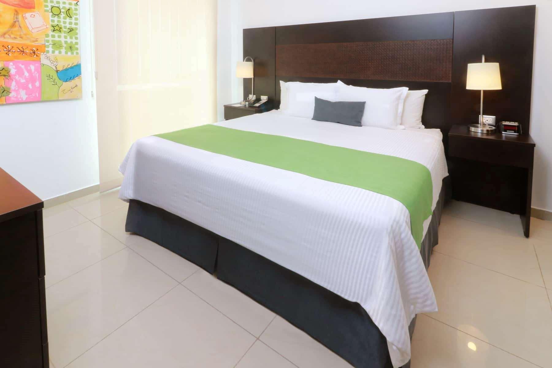 Double Queen Bed Non Smoking