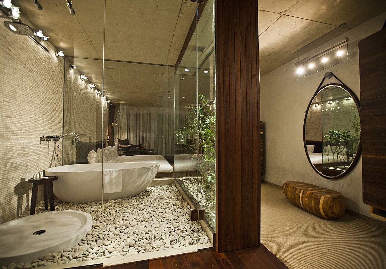 Double Single Executive