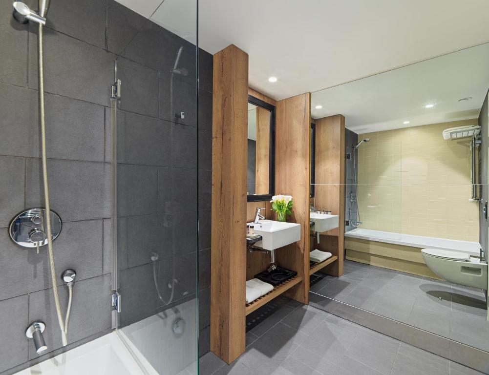 Double or Twin Deluxe Superior