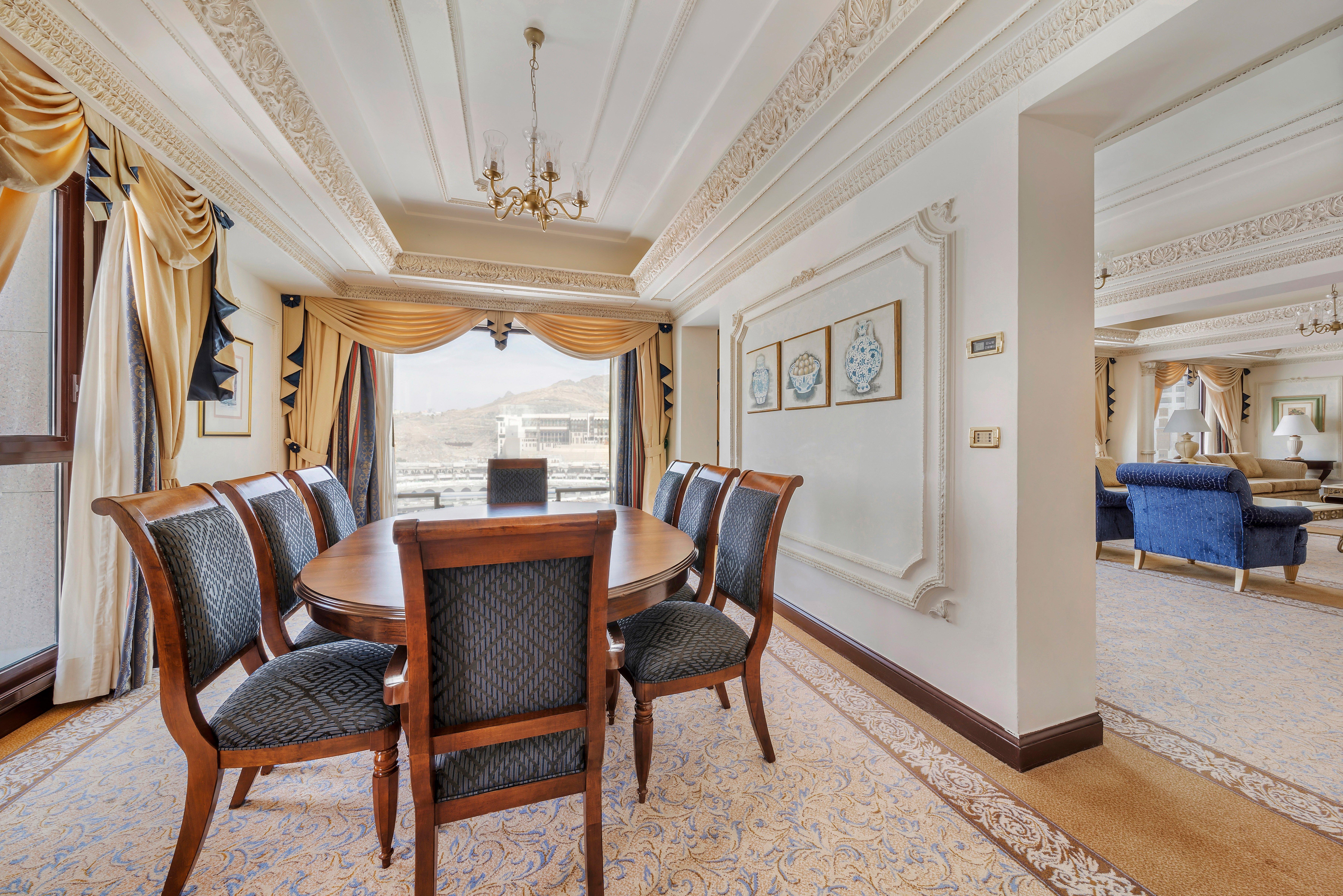 Suite Presidential with Views