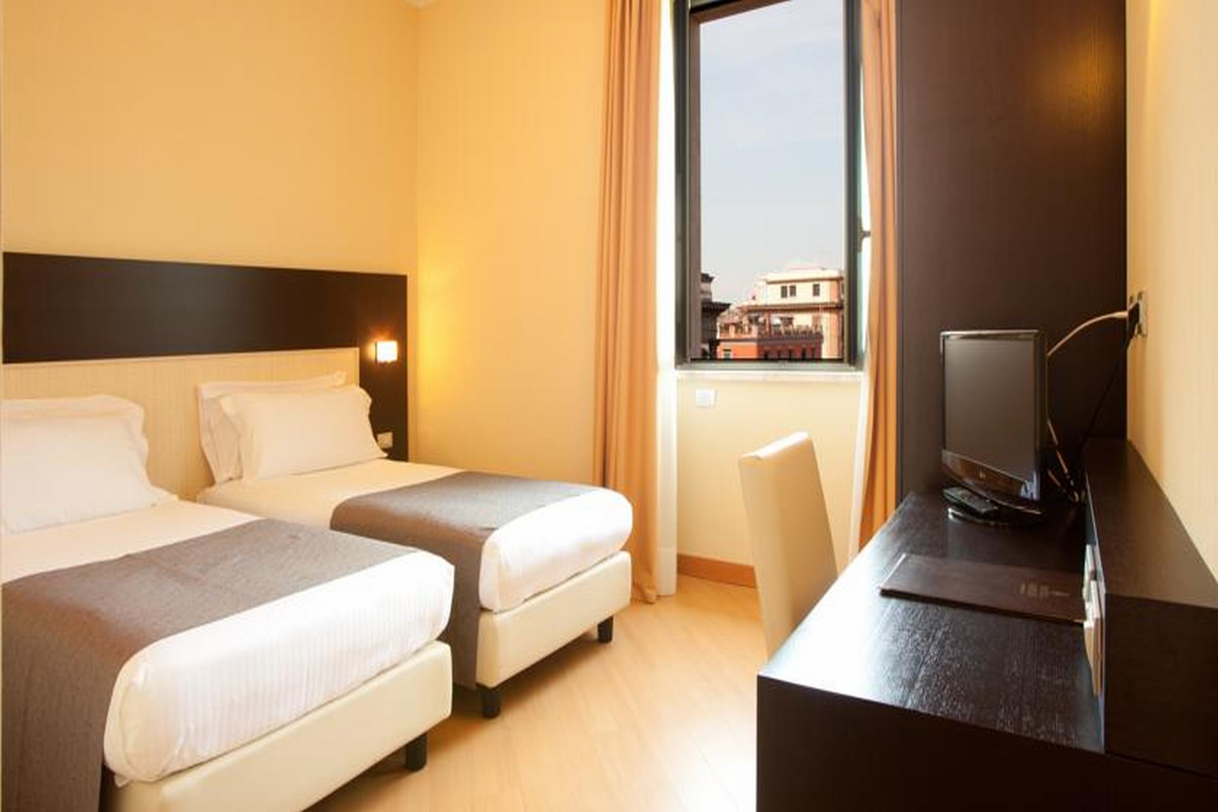 Double or Twin Standard